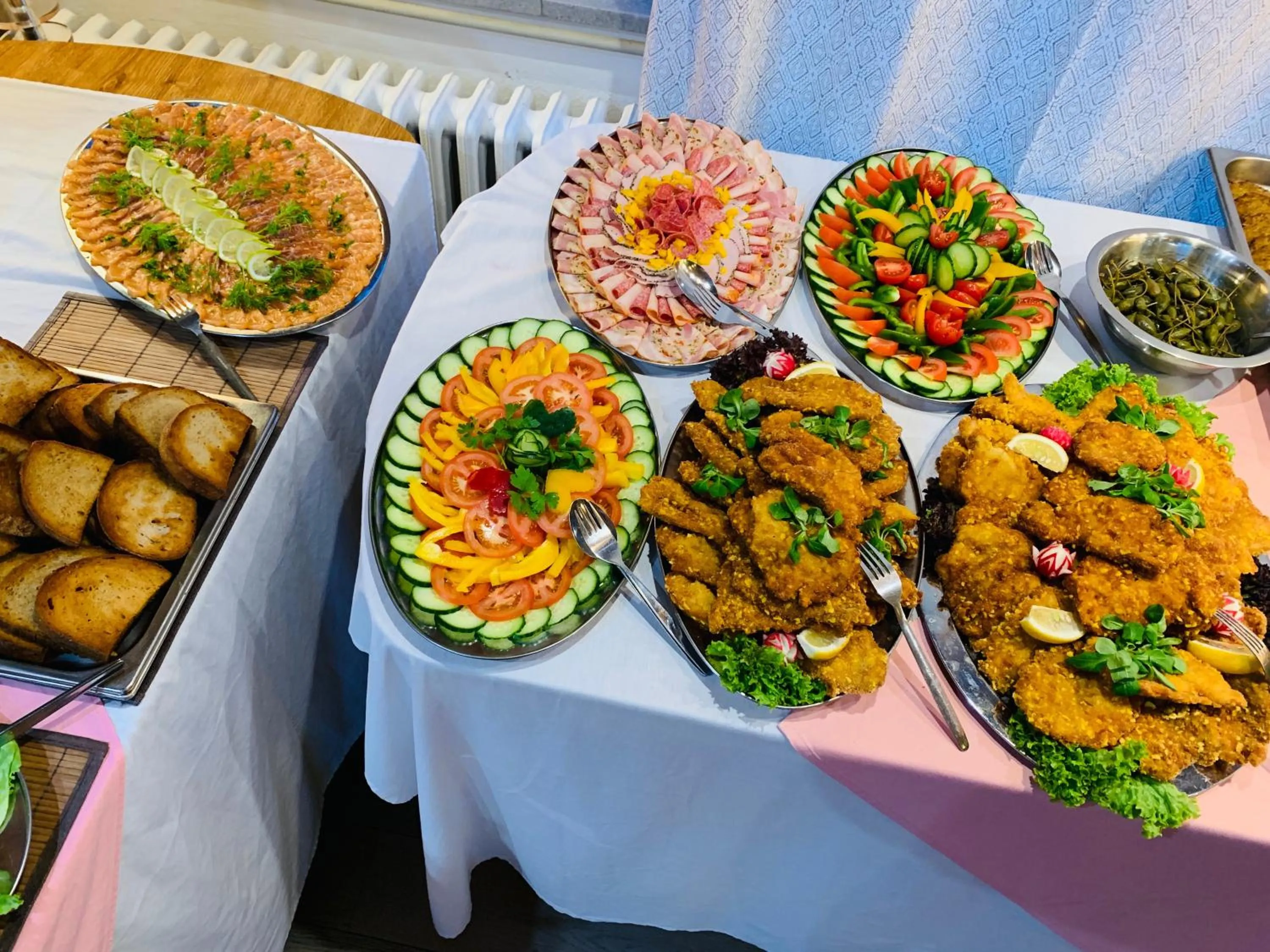 Food in Horský hotel Jelenovská s bazénem v ceně