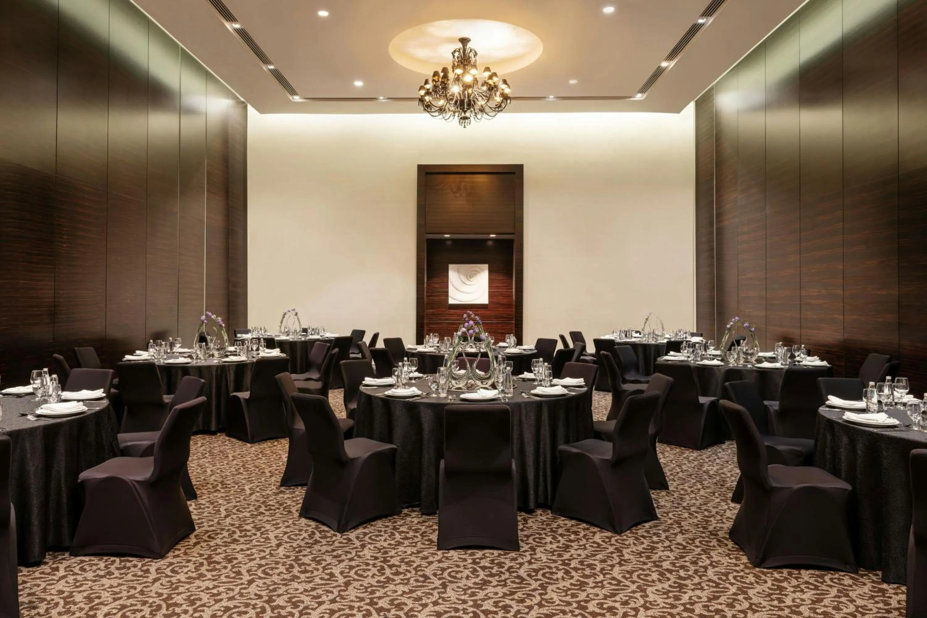 Lounge or bar in Le Méridien Dubai Hotel & Conference Centre