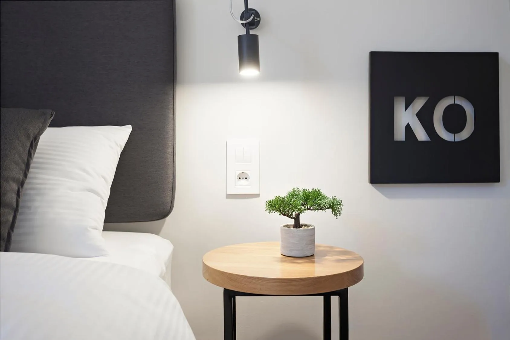 Photo of the whole room, Bed in Kombinat Rooms City Center