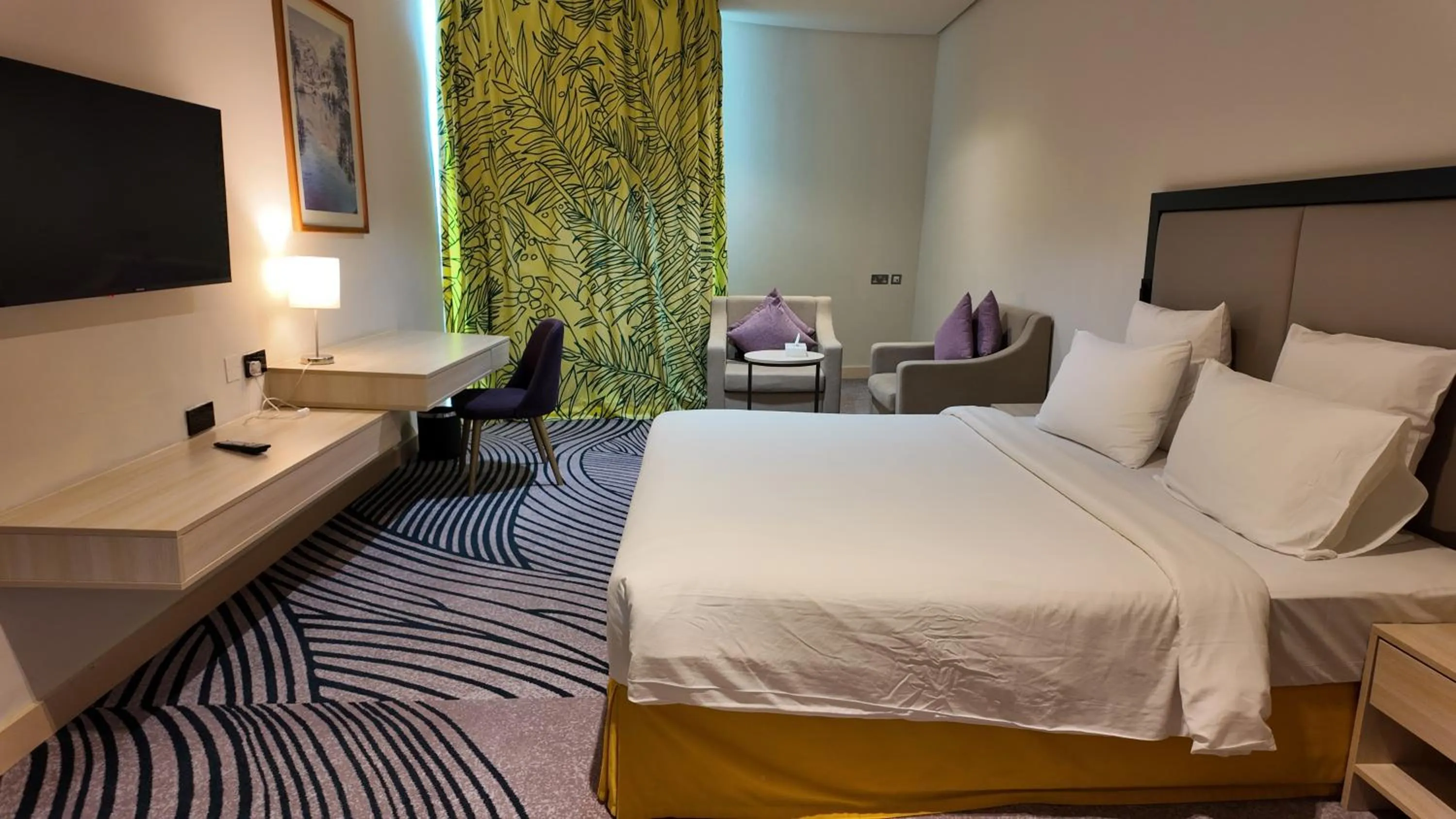 Bed in Oryx Grand Hotel Jebel Hafeet