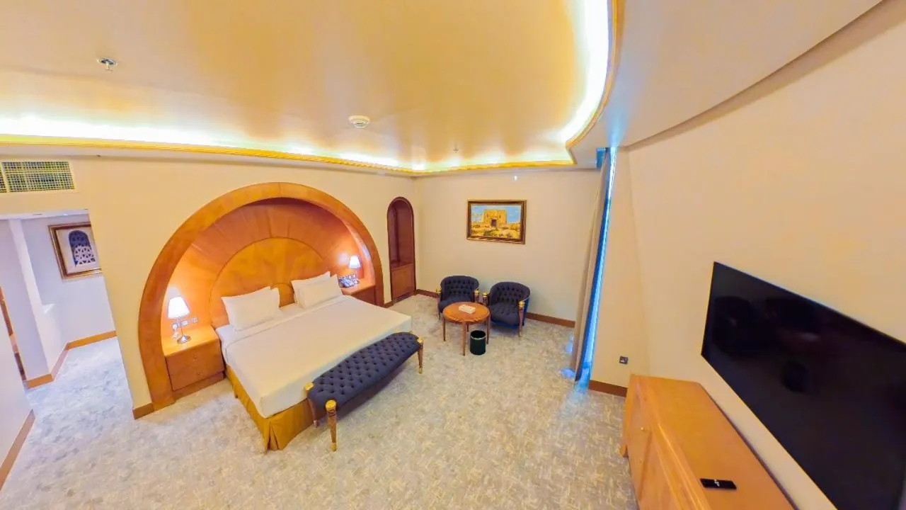 Bed in Oryx Grand Hotel Jebel Hafeet