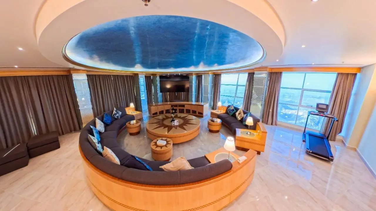 Living room in Oryx Grand Hotel Jebel Hafeet
