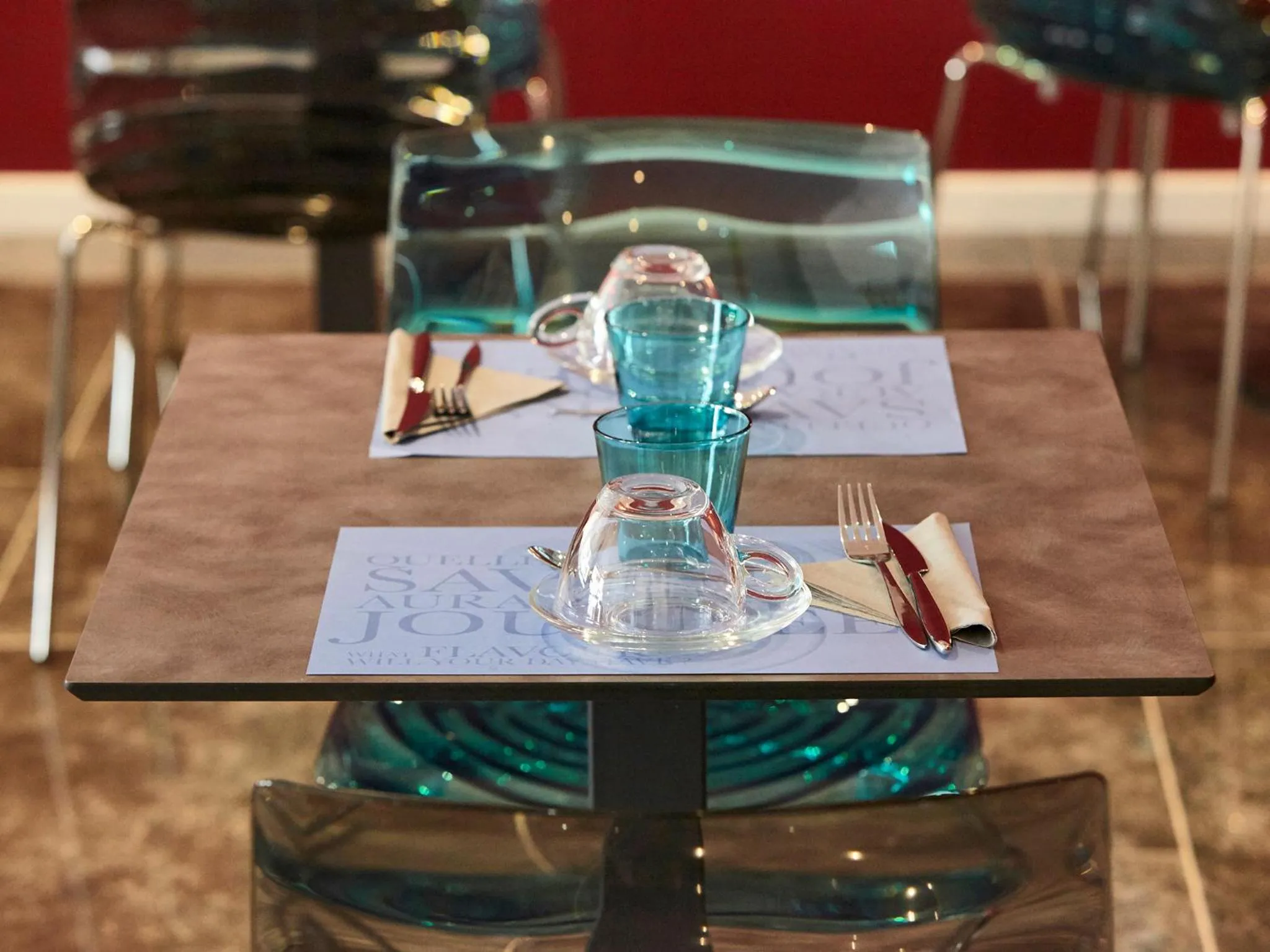 Restaurant/places to eat in Kyriad Marseille Blancarde - Timone