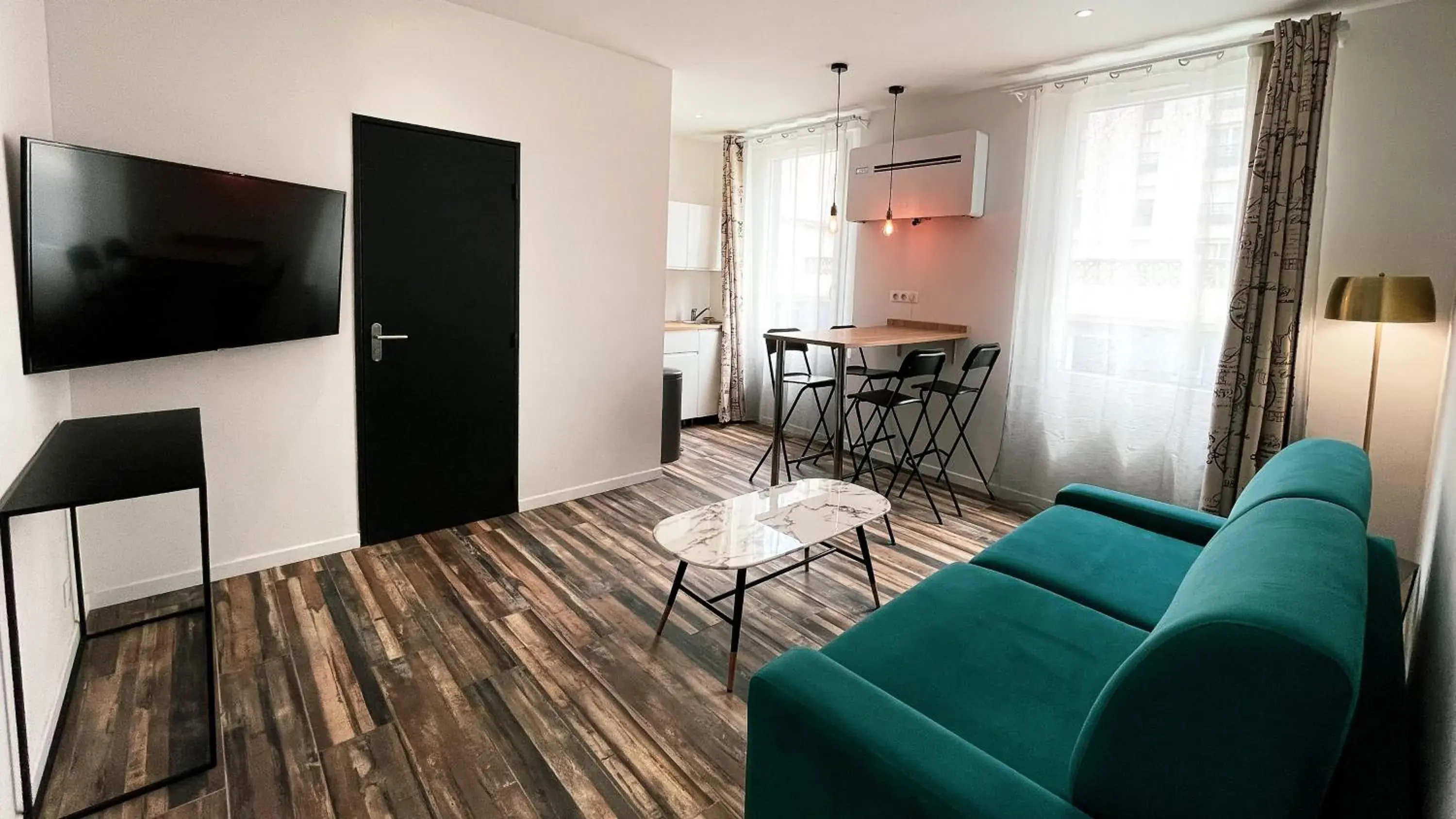 1 Bedroom Apartment - 1 Double Bed 1 Sofa Bed in Kyriad Marseille Blancarde - Timone 1 Bedroom Apartment - 1 Double Bed 1 Sofa Bed in Kyriad Marseille Blancarde - Timone