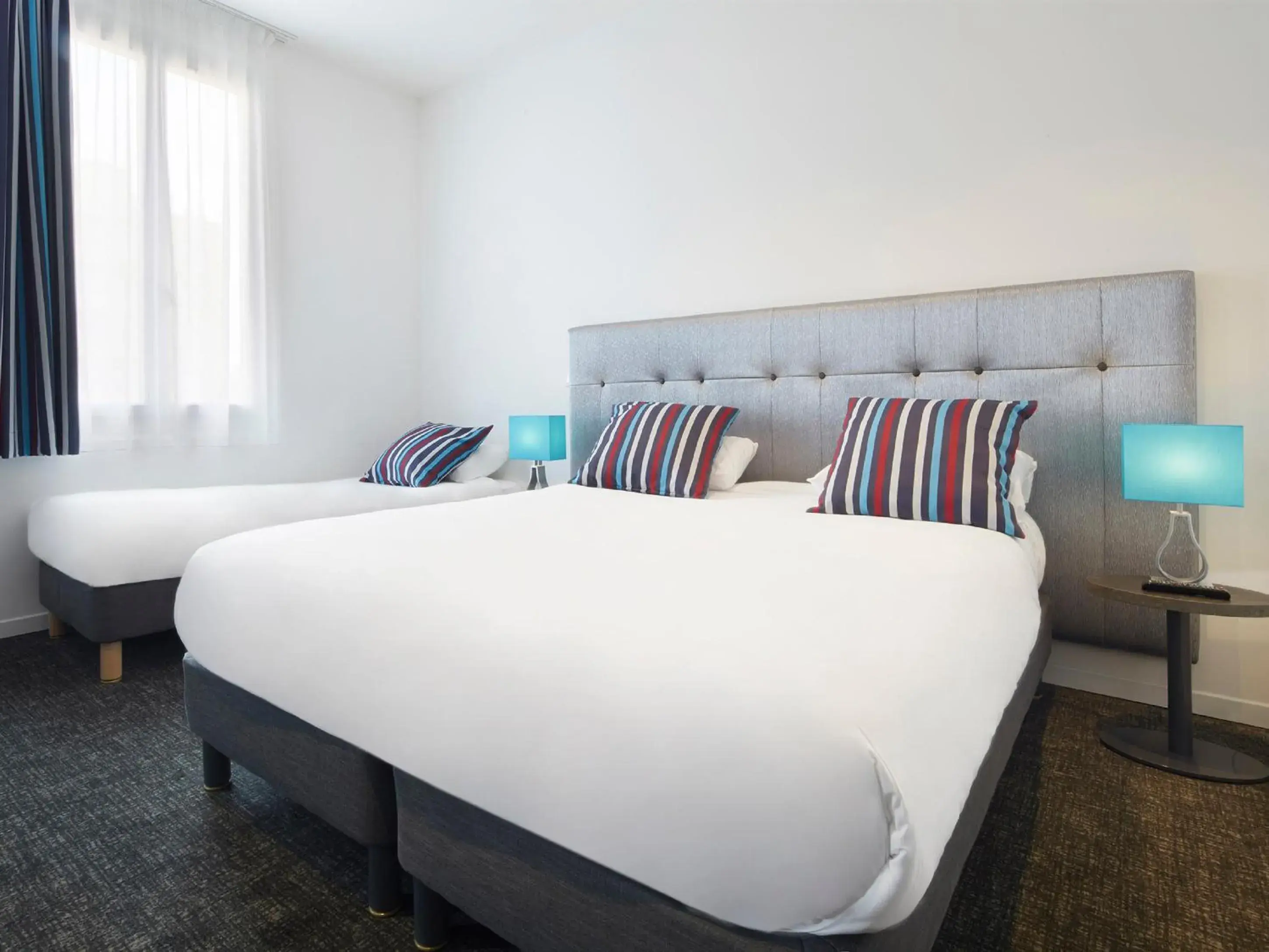 Triple Room in Kyriad Marseille Blancarde - Timone Triple Room in Kyriad Marseille Blancarde - Timone