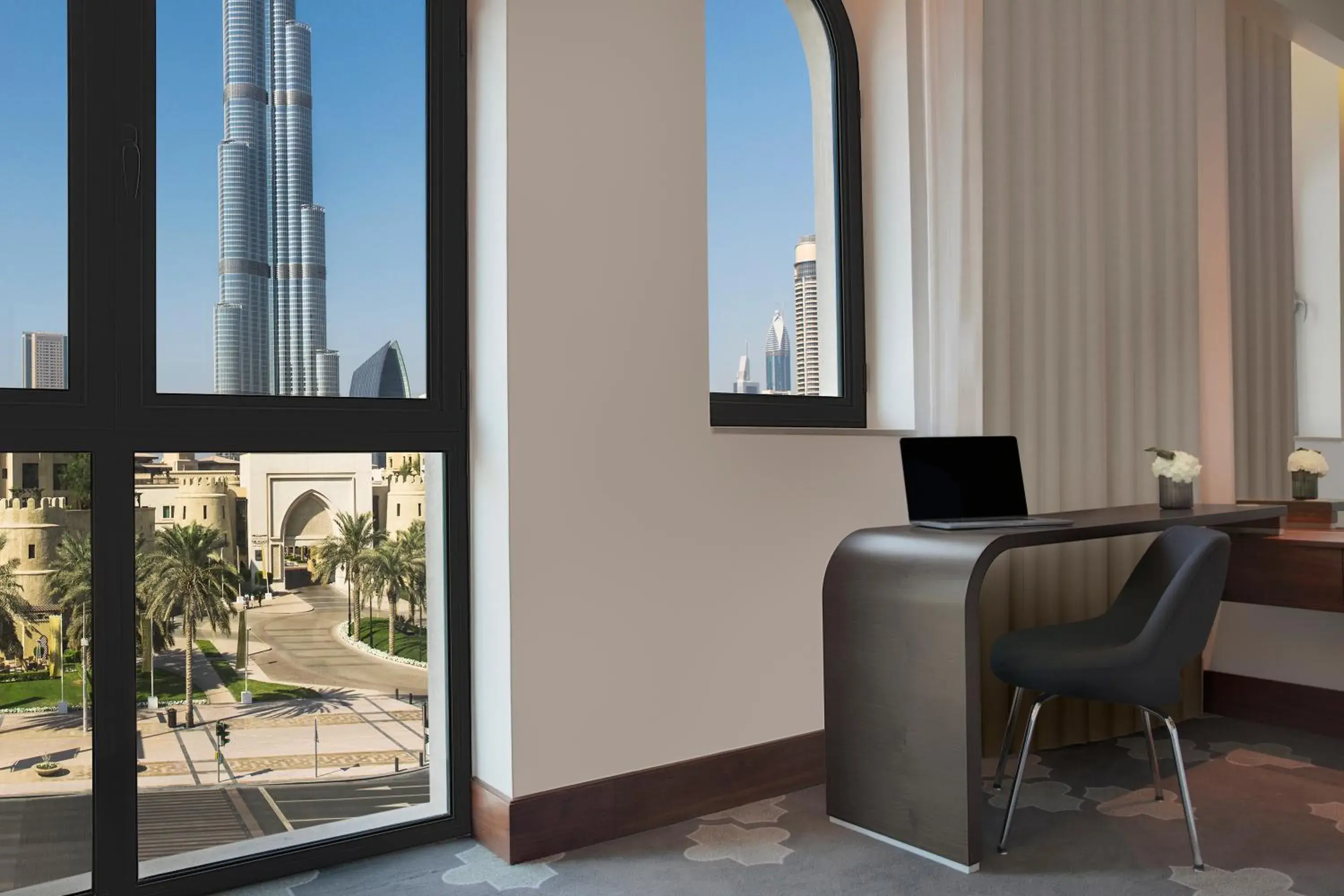 Deluxe King Room with Landmark View in The Heritage Hotel, Autograph Collection, Downtown Dubai Deluxe King Room with Landmark View in The Heritage Hotel, Autograph Collection, Downtown Dubai