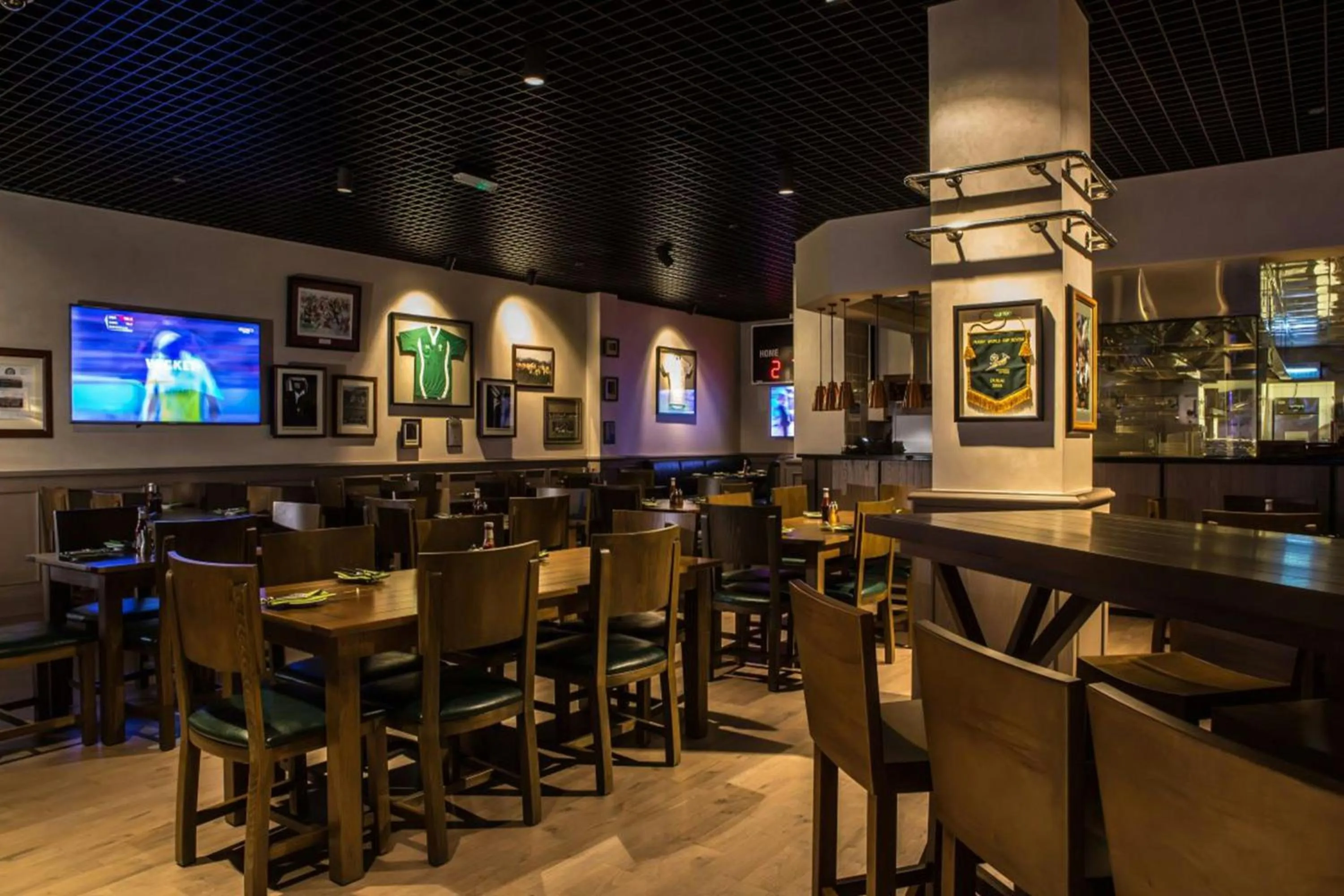 Lounge or bar in The Heritage Hotel, Autograph Collection, Downtown Dubai