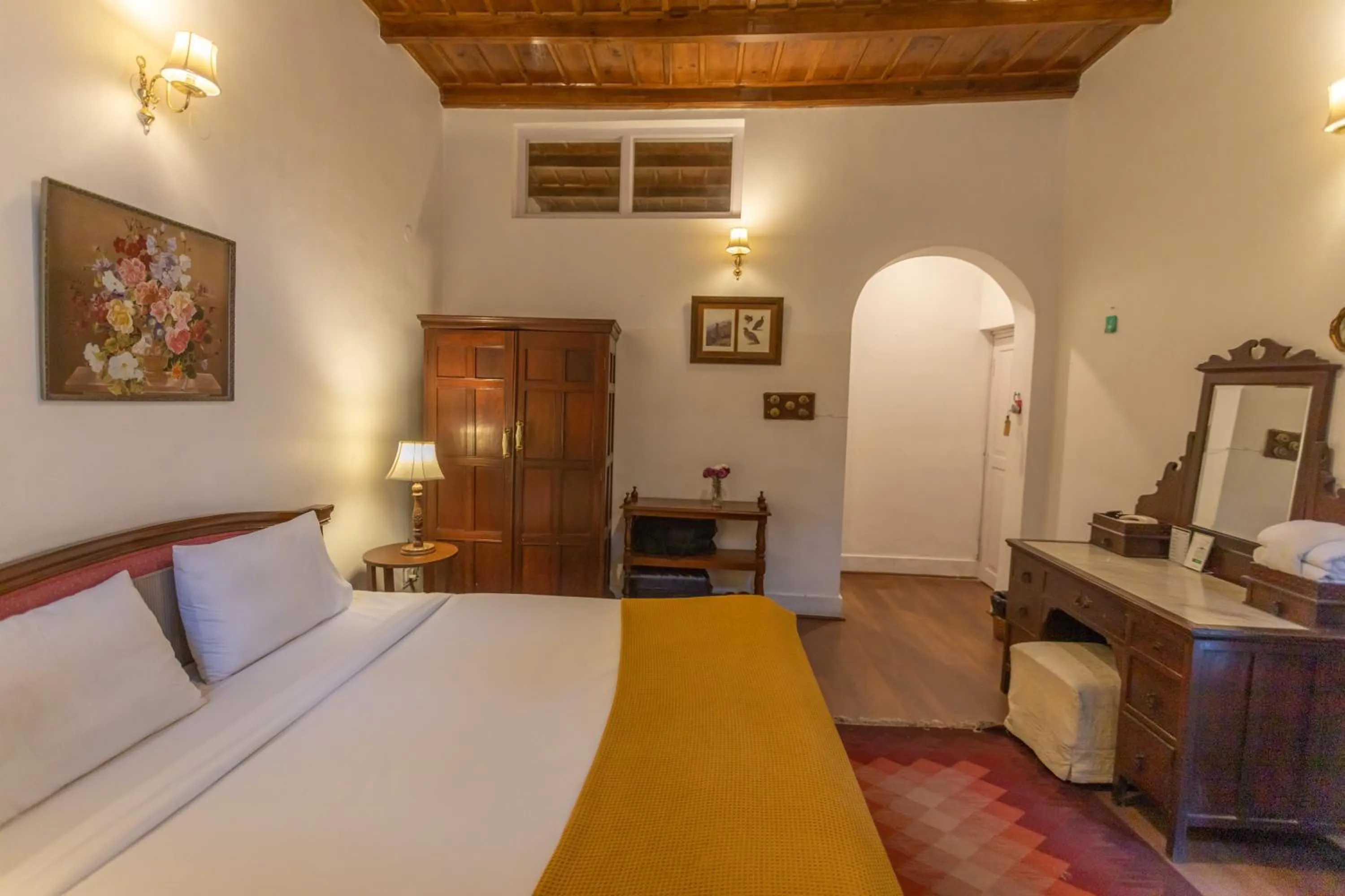 Bedroom, Bed in Seclude Ramgarh Taradale