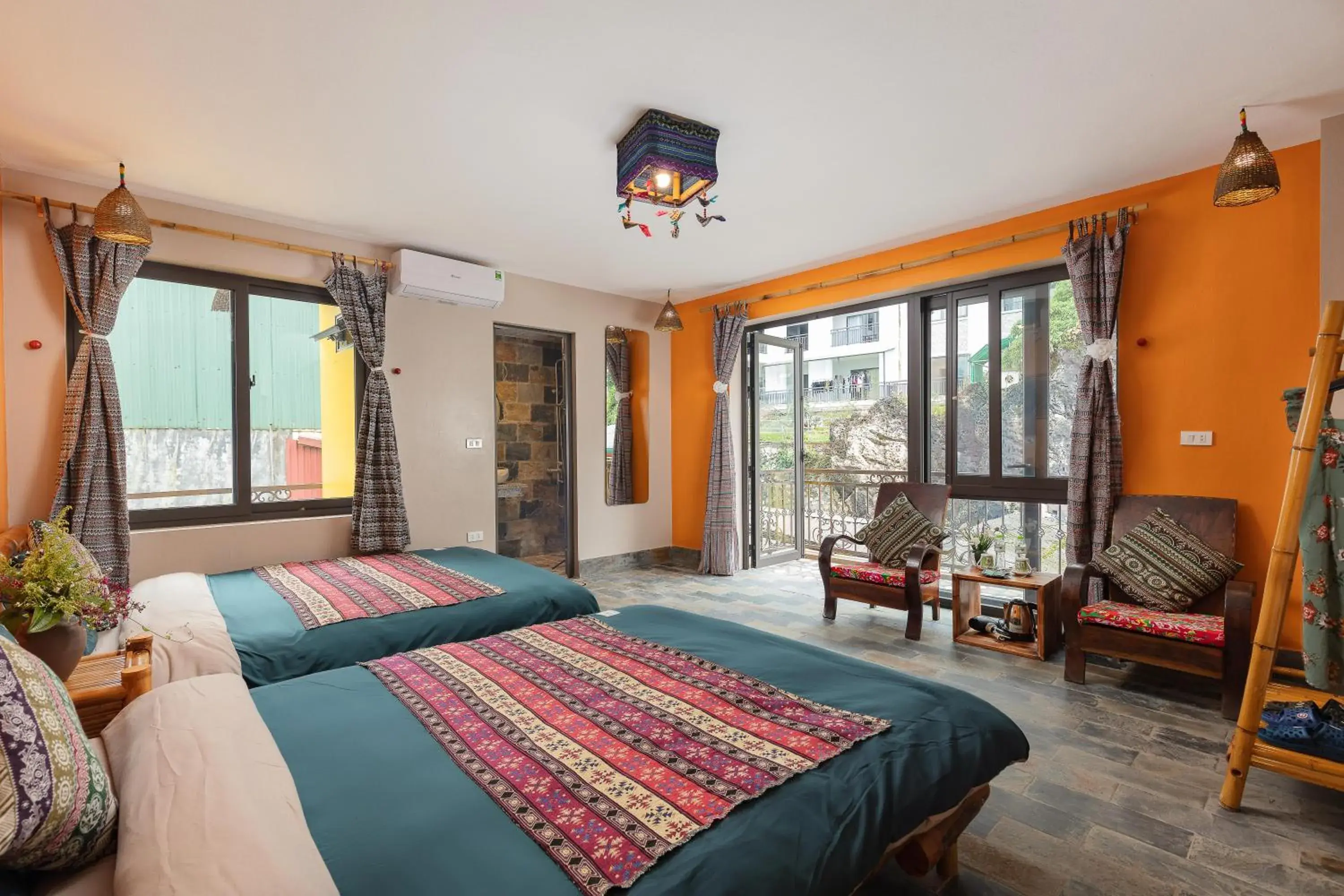Twin Room with Balcony - single occupancy in Mega View Homestay Twin Room with Balcony - single occupancy in Mega View Homestay