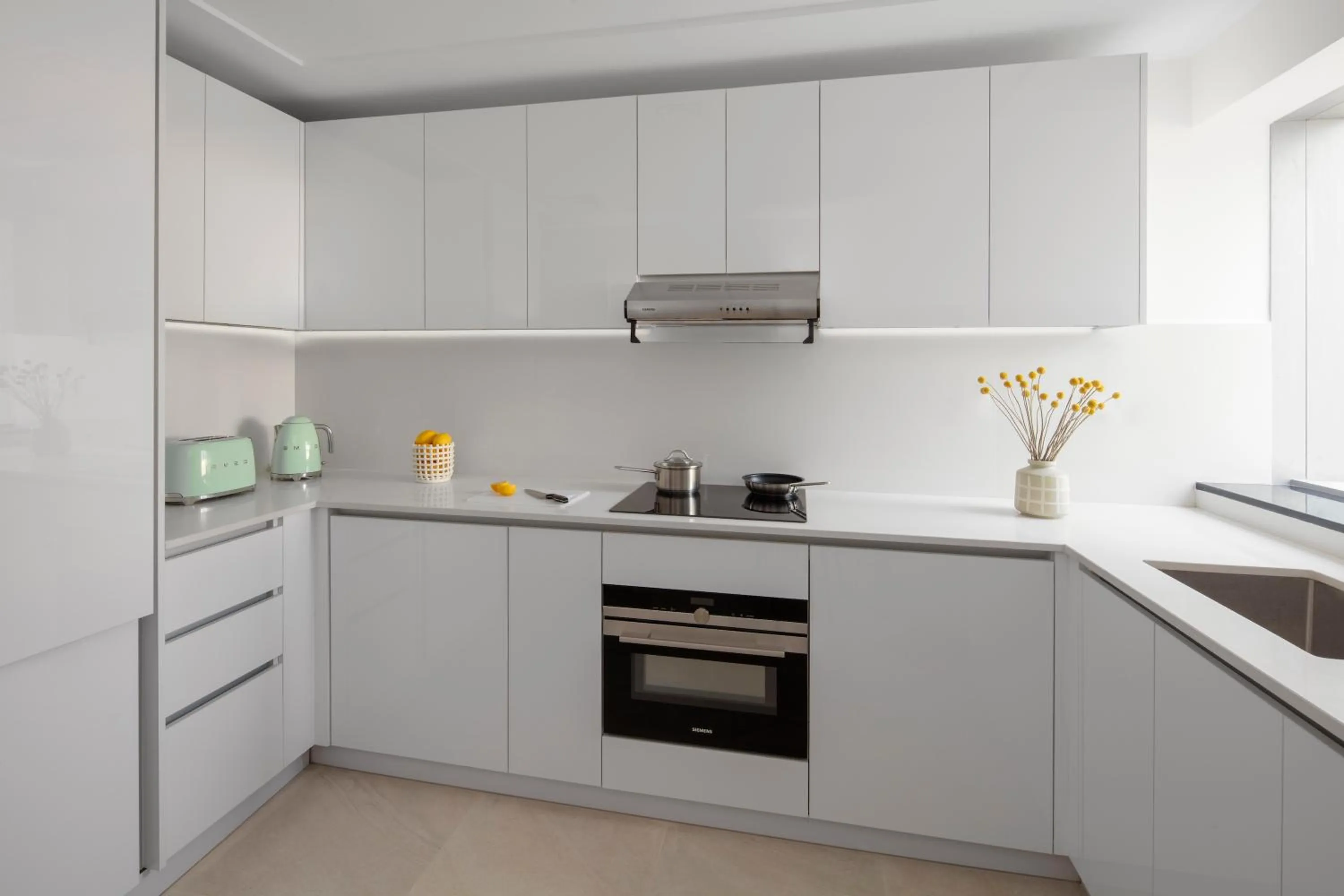 minibar in Staybridge Suites Dubai Financial Centre by IHG