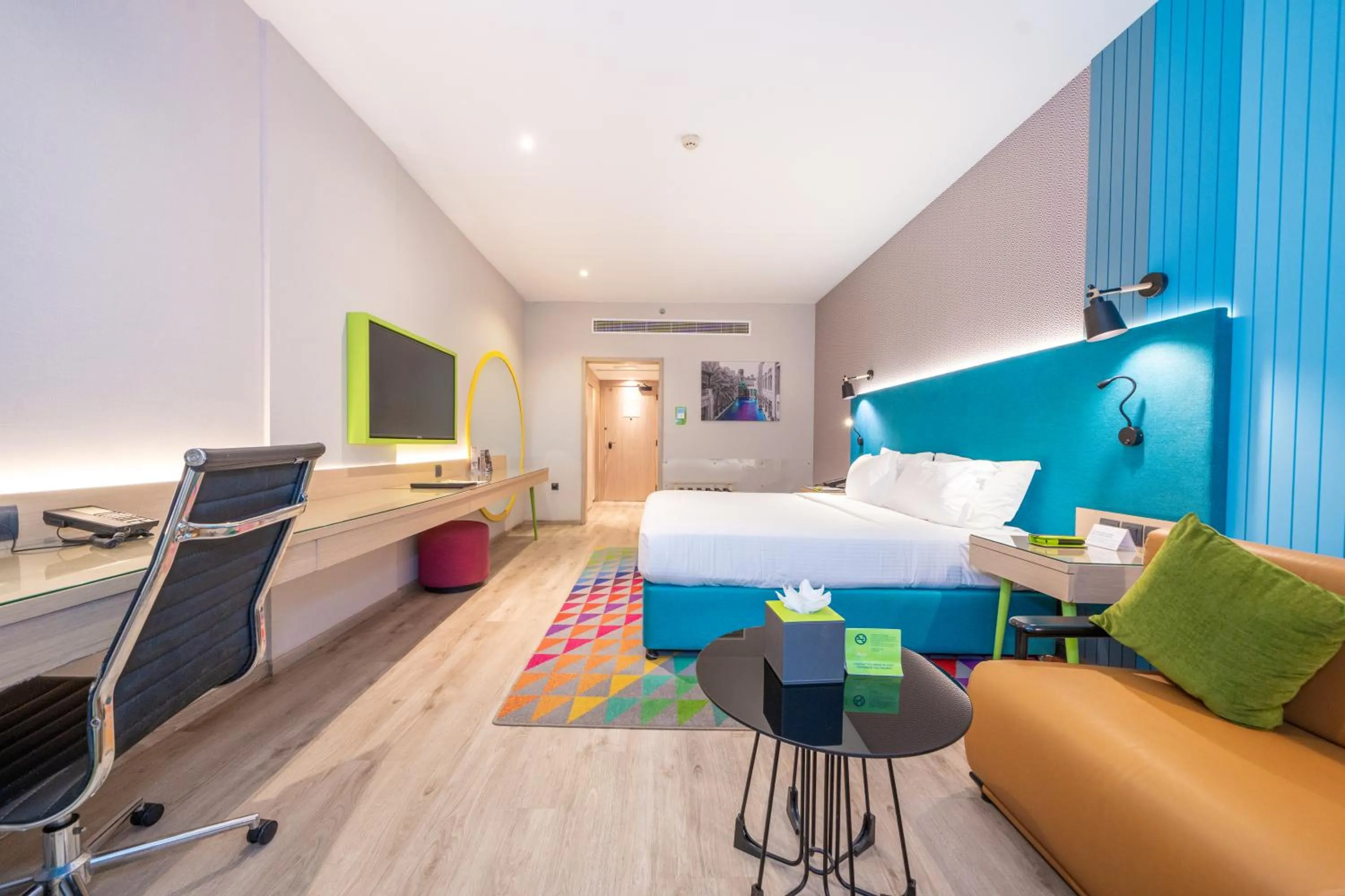 Bed in La Quinta by Wyndham Dubai Jumeirah