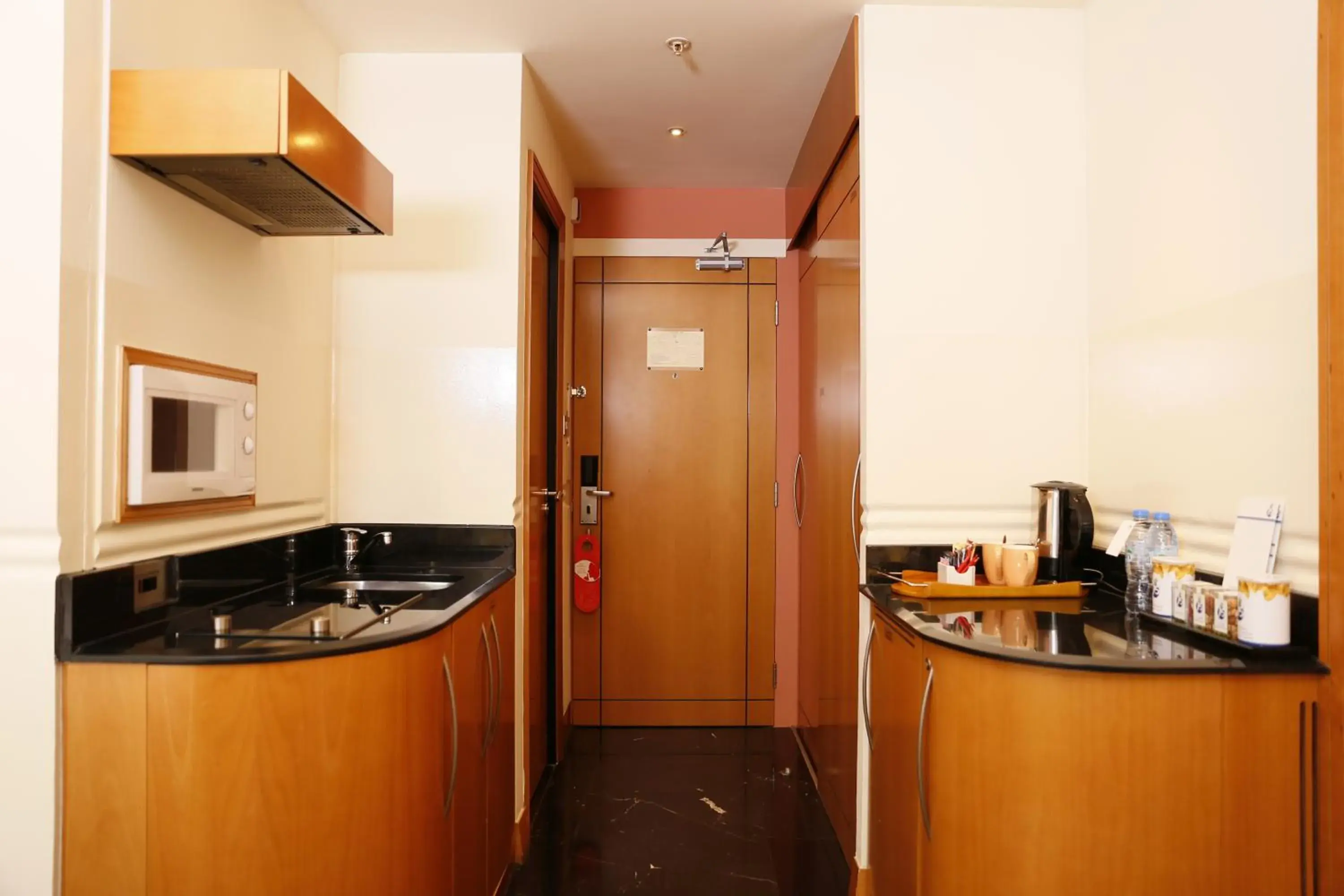 Deluxe Twin Room in J5 Hotels – Port Saeed Deluxe Twin Room in J5 Hotels – Port Saeed