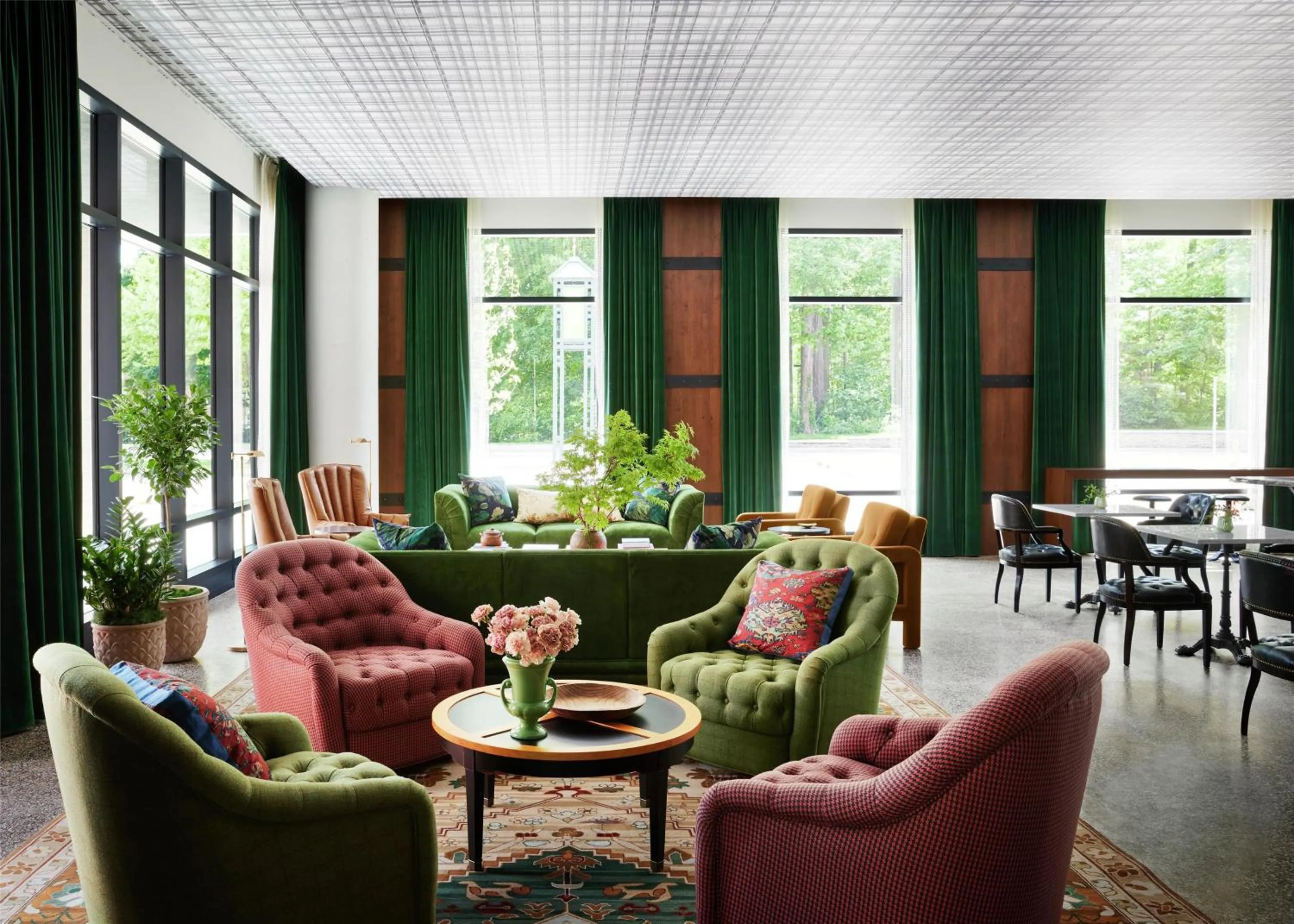 Lobby or reception in Graduate by Hilton East Lansing