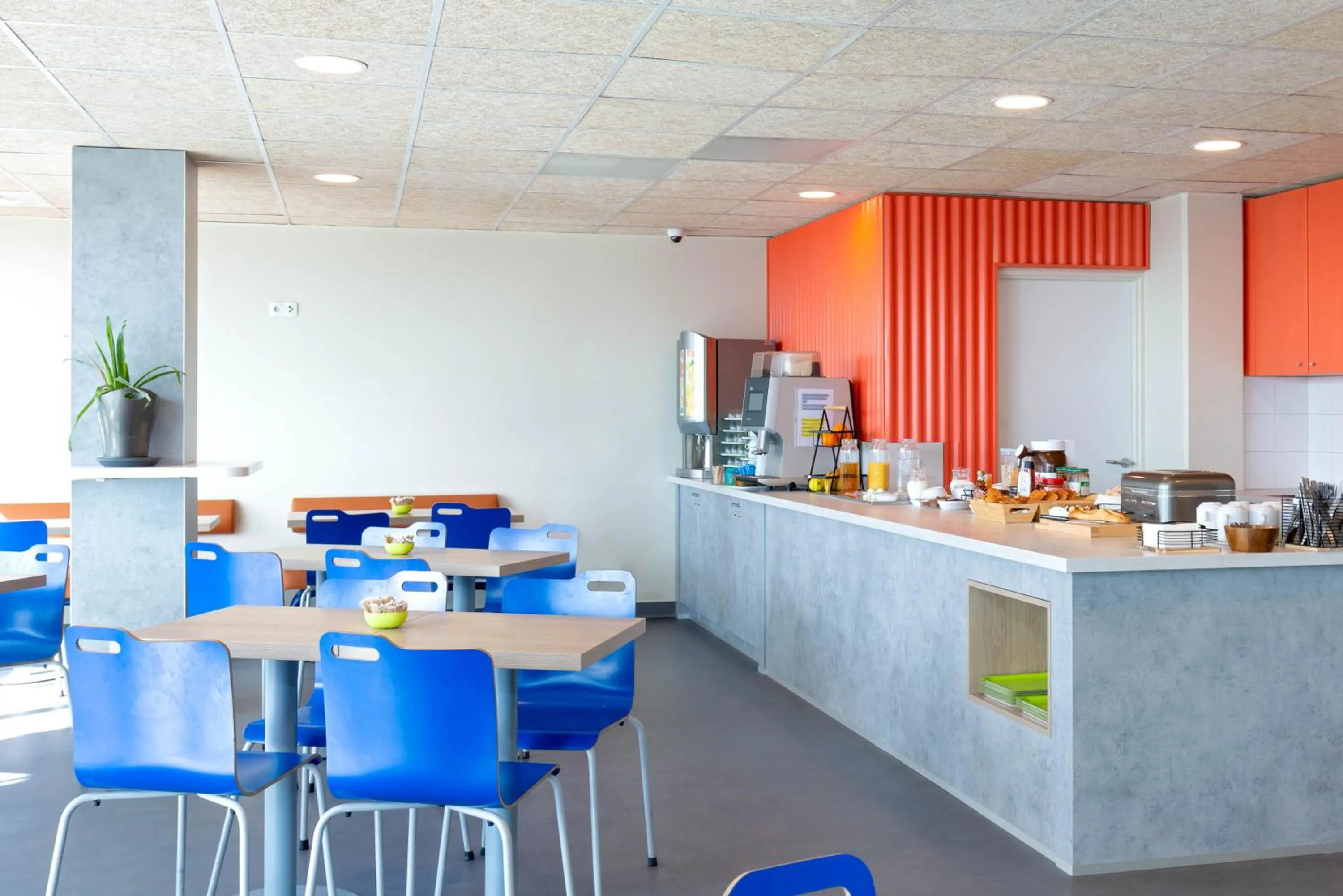 Breakfast in ibis budget Marseille L'Estaque