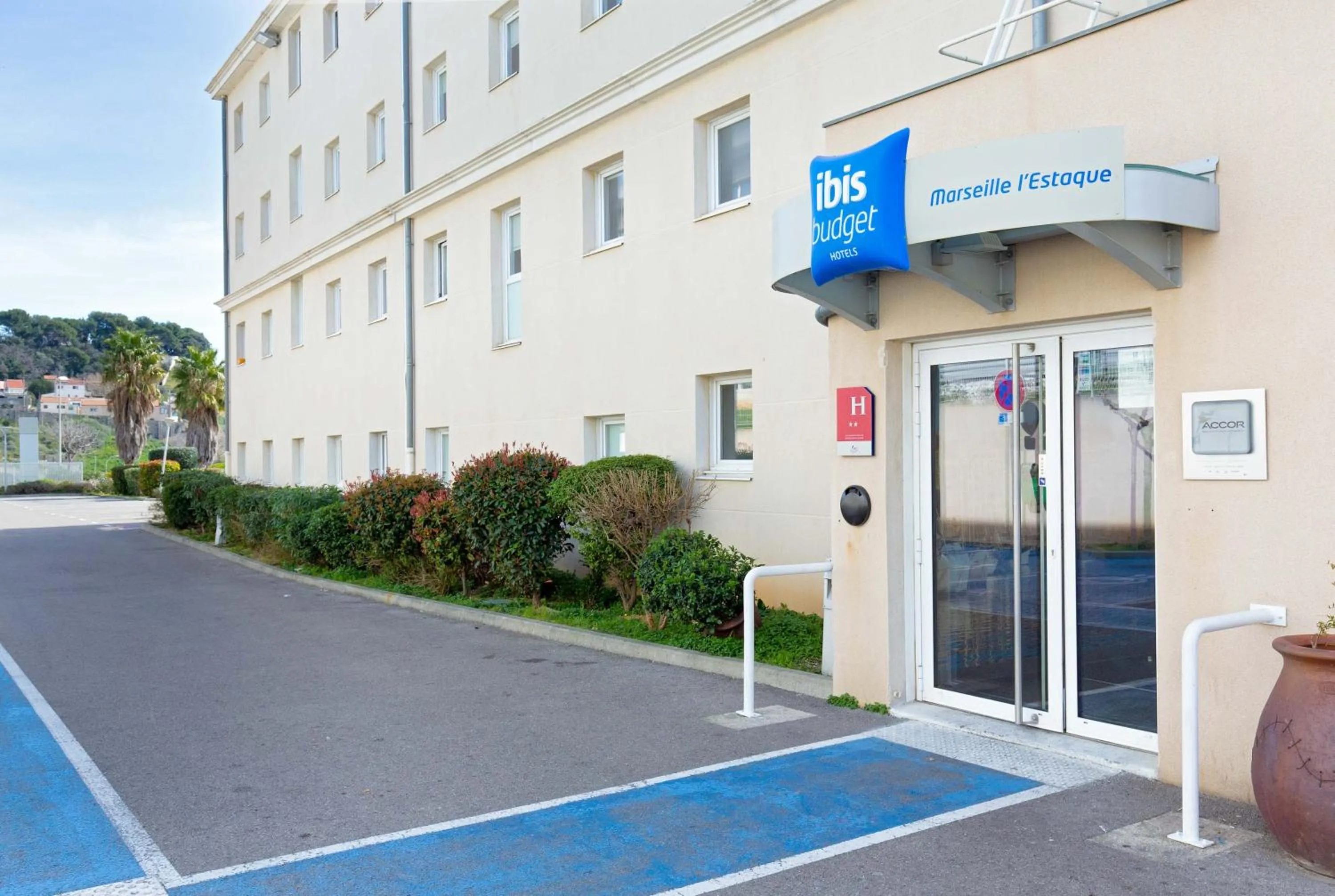 Property building in ibis budget Marseille L'Estaque
