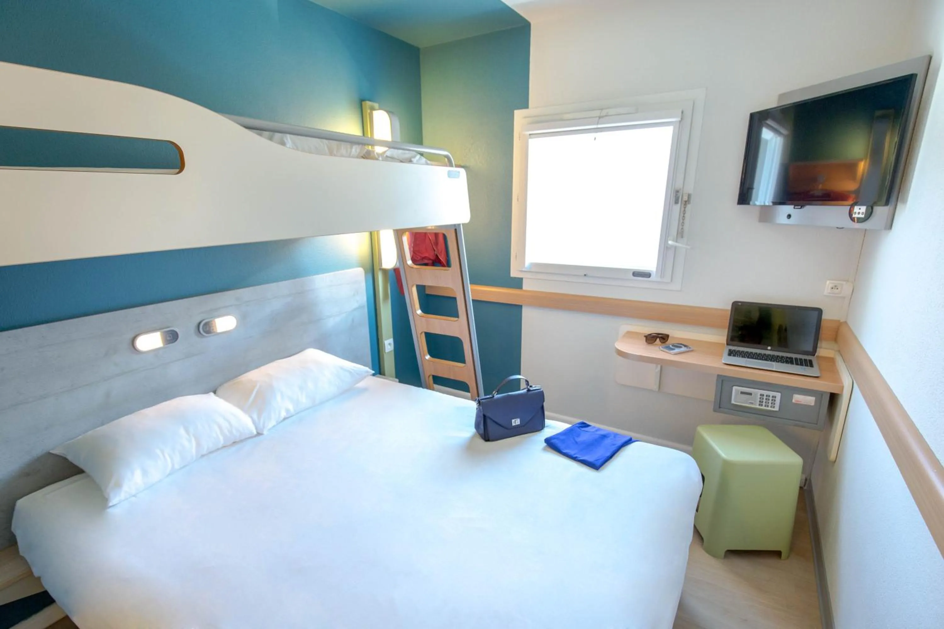 bunk bed, Bed in ibis budget Marseille L'Estaque
