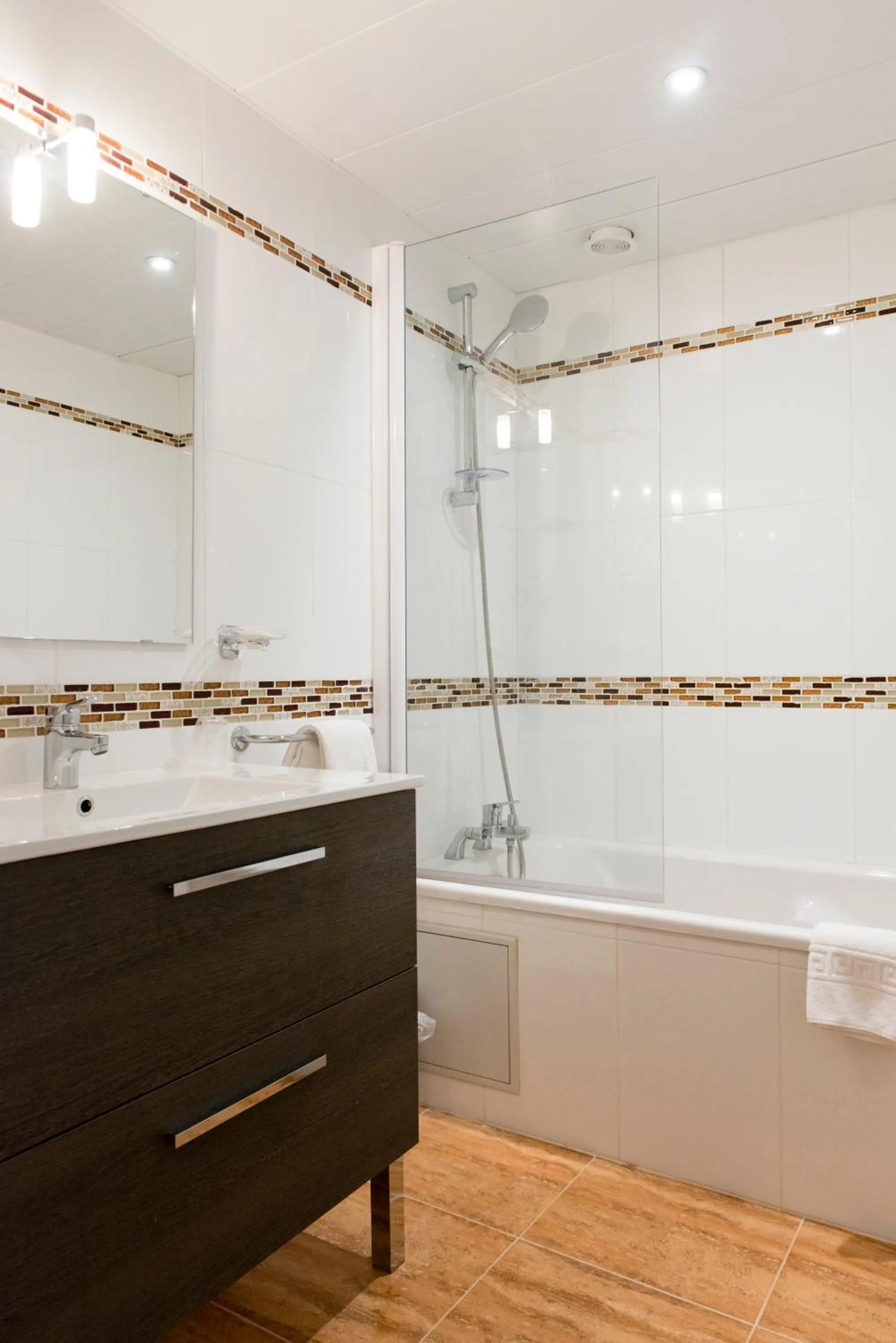 Bathroom in Hôtel Le Tivoli