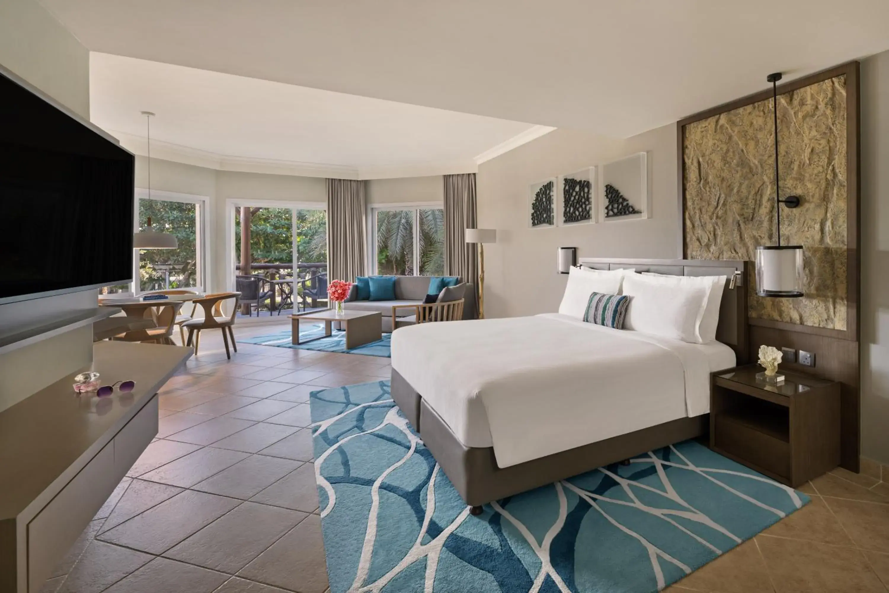 Garden View Suite with Balcony in Fujairah Rotana Resort & Spa - Al Aqah Beach Garden View Suite with Balcony in Fujairah Rotana Resort & Spa - Al Aqah Beach