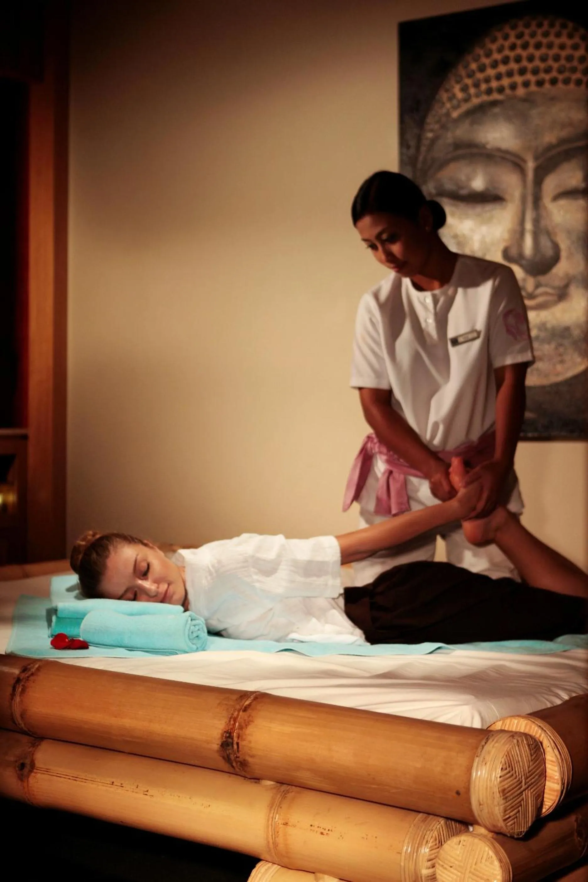 Staff in Fujairah Rotana Resort & Spa - Al Aqah Beach