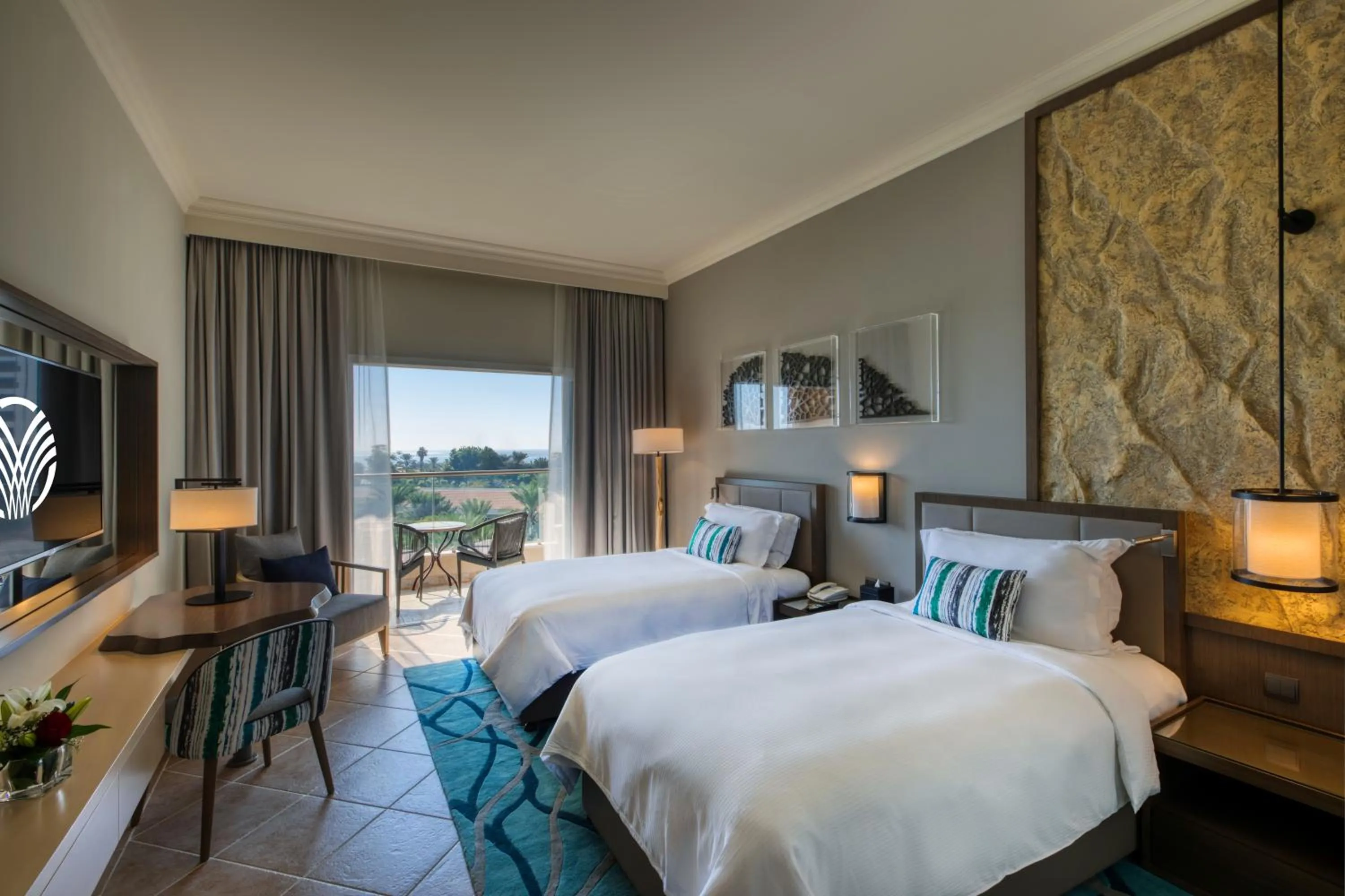 Property building, Bed in Fujairah Rotana Resort & Spa - Al Aqah Beach