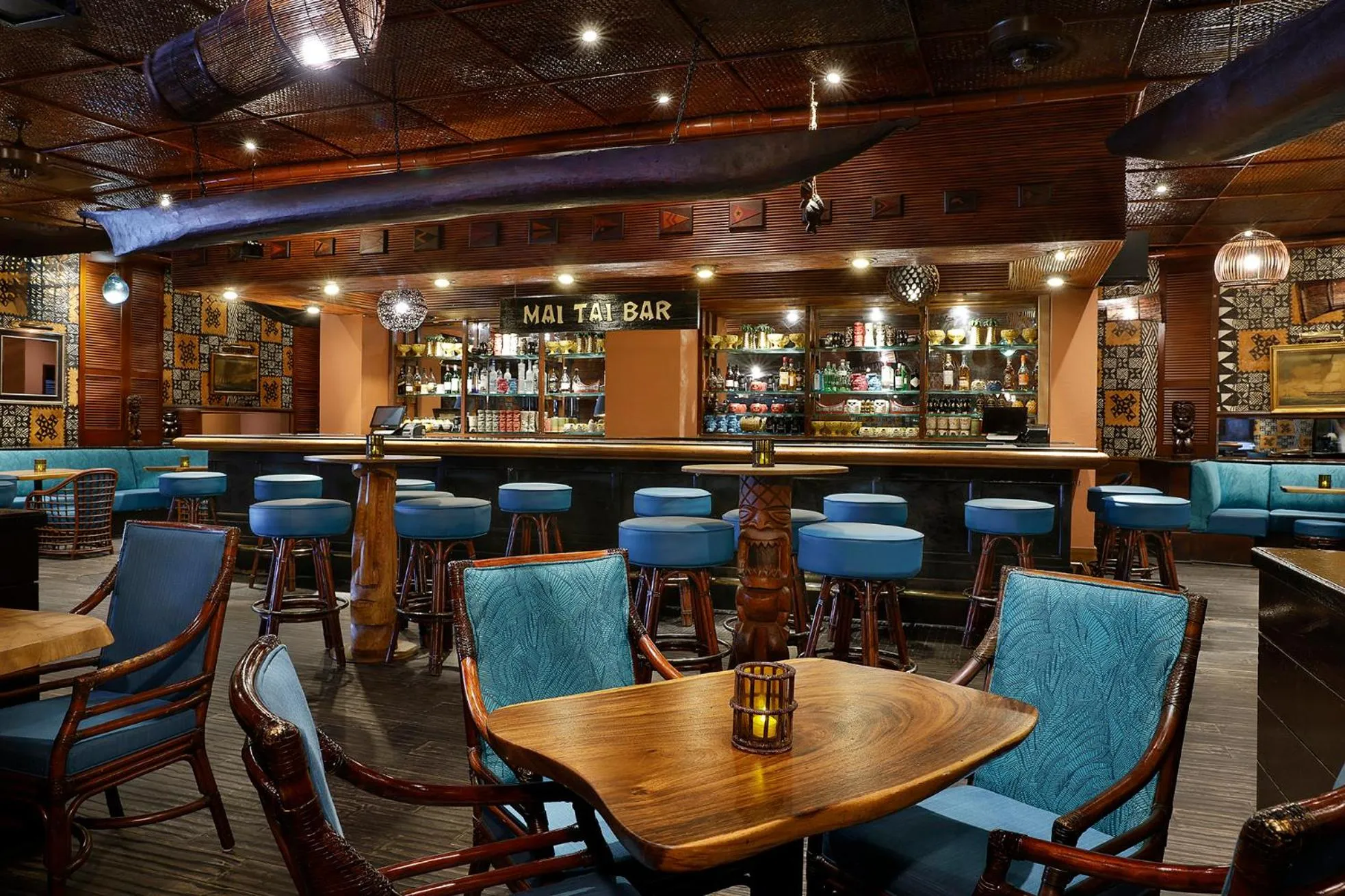 Restaurant/places to eat in Beach Rotana - Abu Dhabi