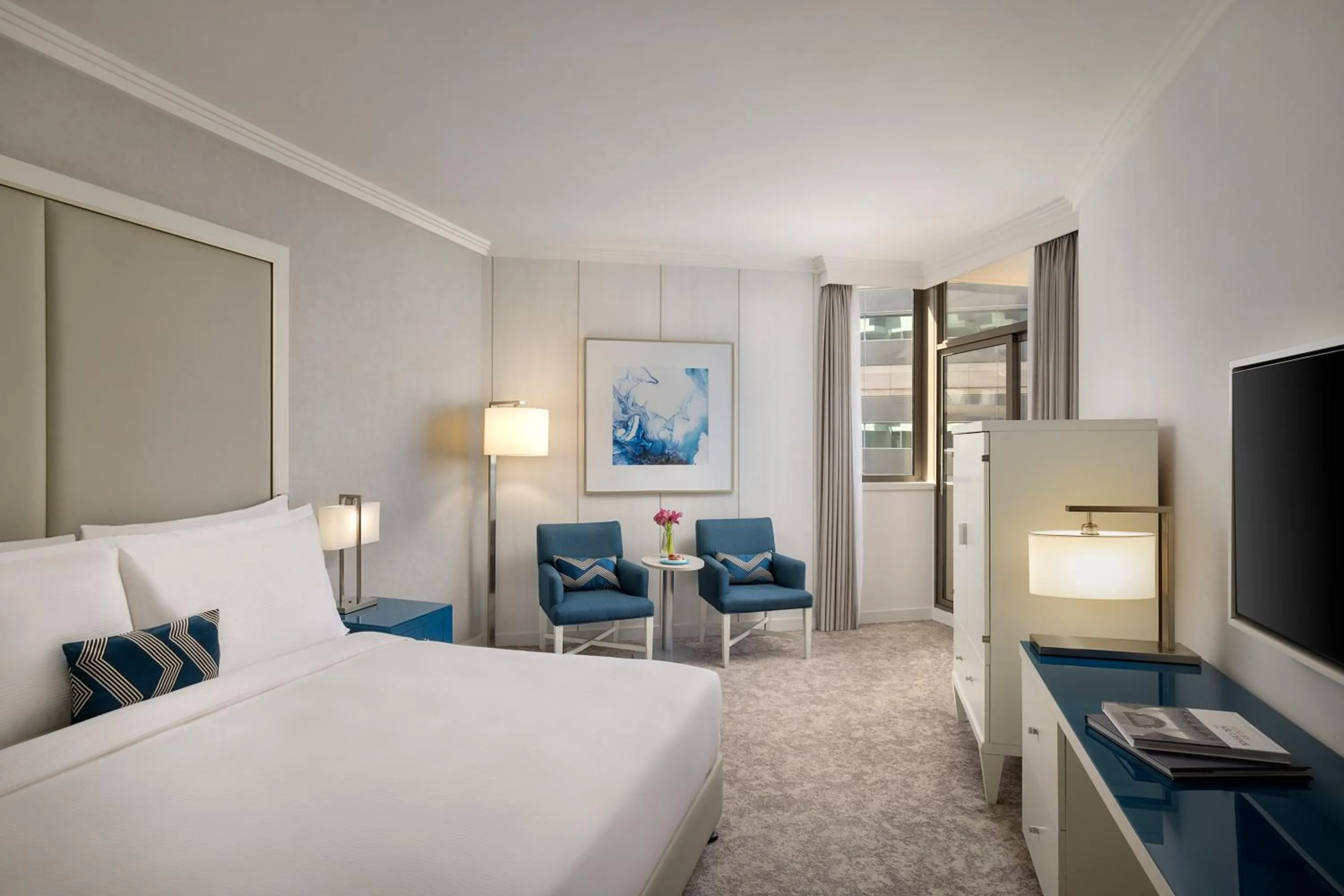 Bedroom, Bed in Beach Rotana - Abu Dhabi