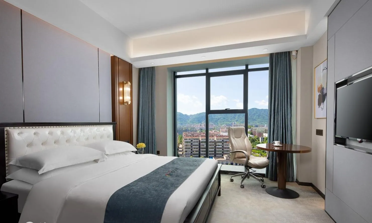 Bed in Ramada Encore by Wyndham Chenzhou North