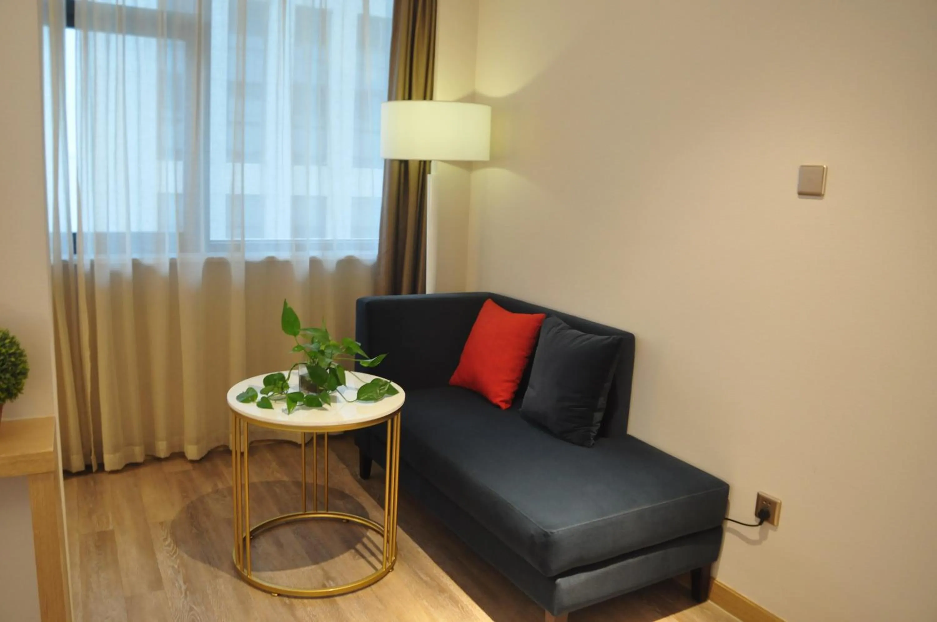 Seating area in Hangzhou Upper Inn