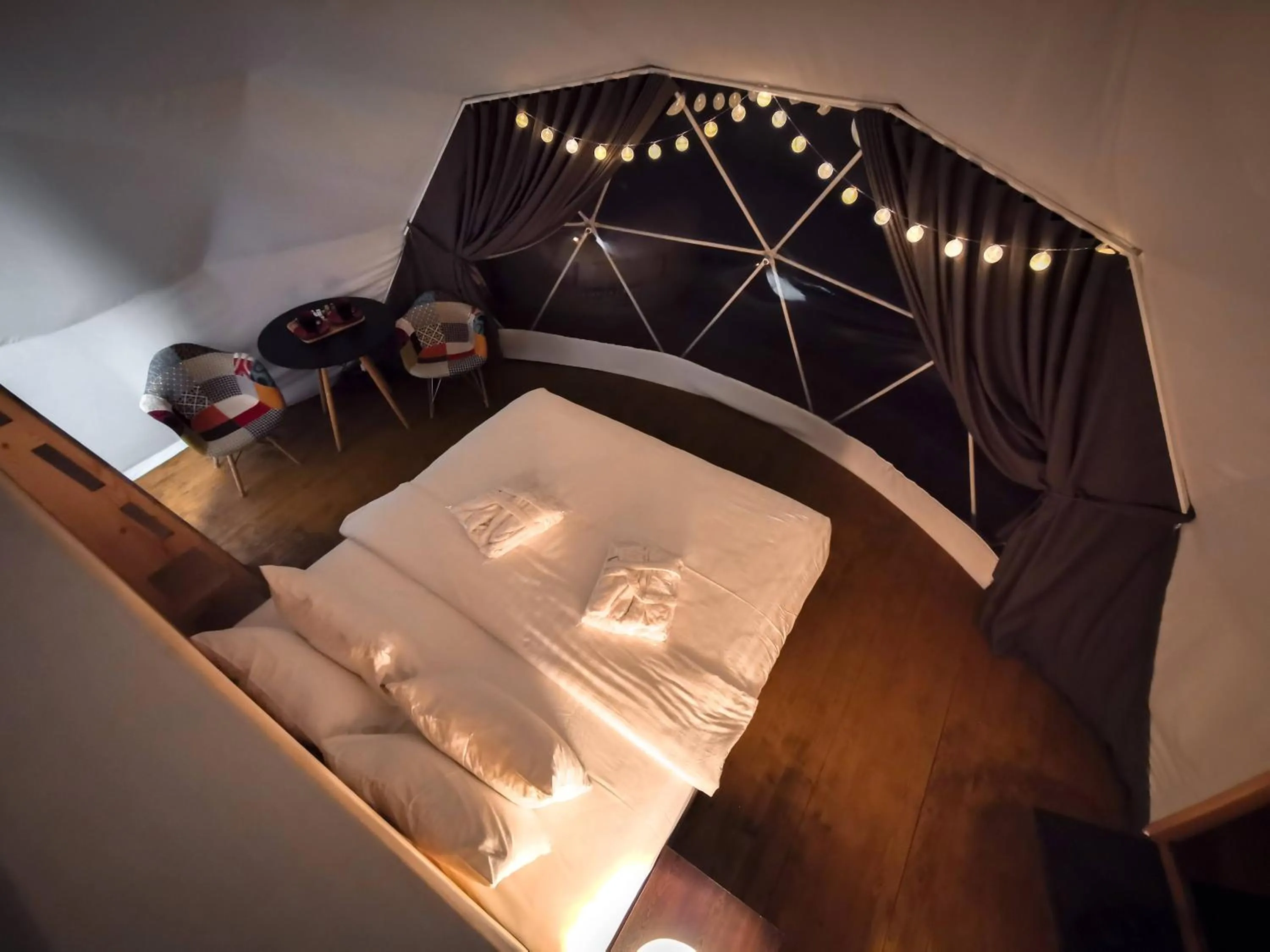 Property building in Jewelberry Glamping Hotel Tbilisi