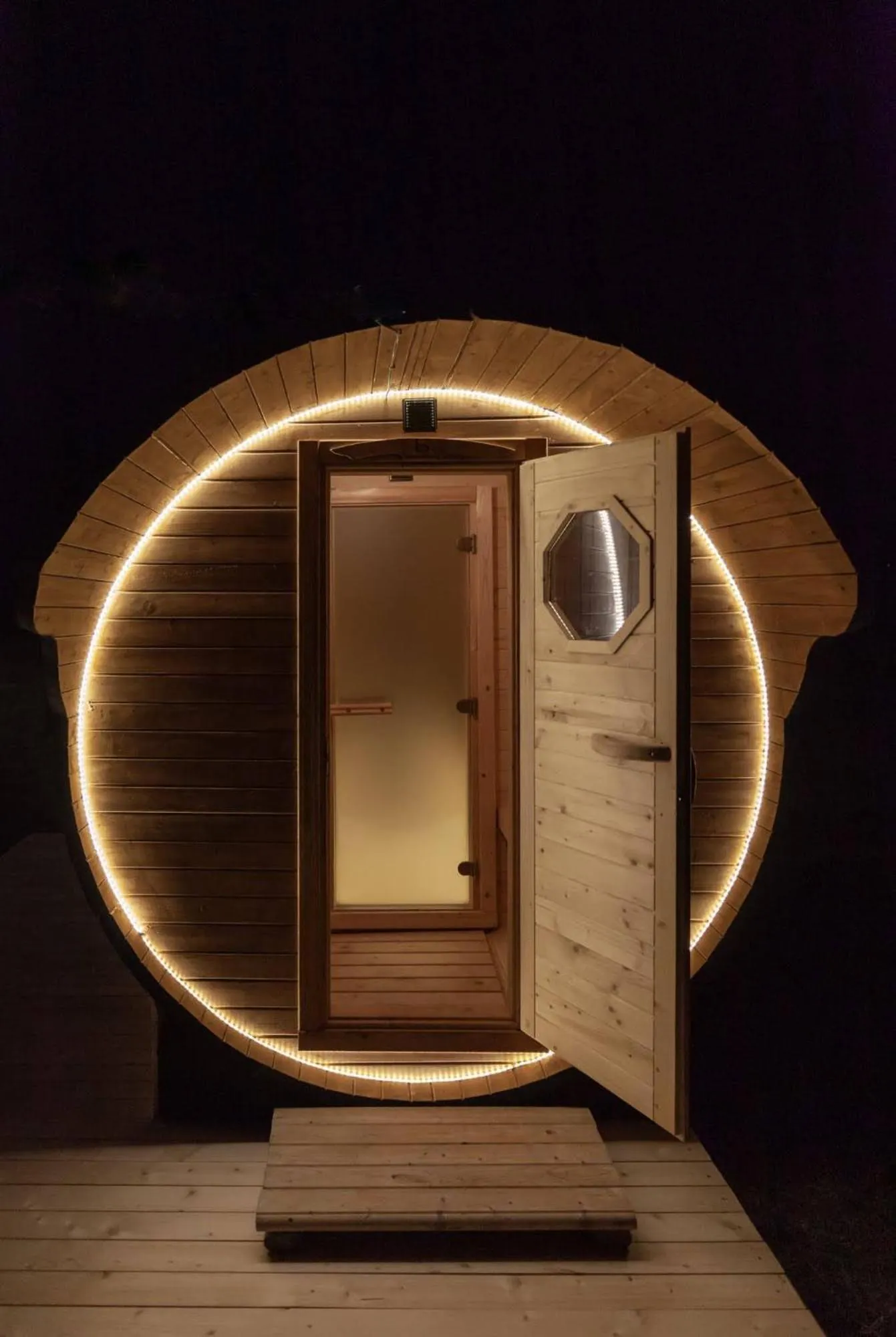 Sauna in Jewelberry Glamping Hotel Tbilisi