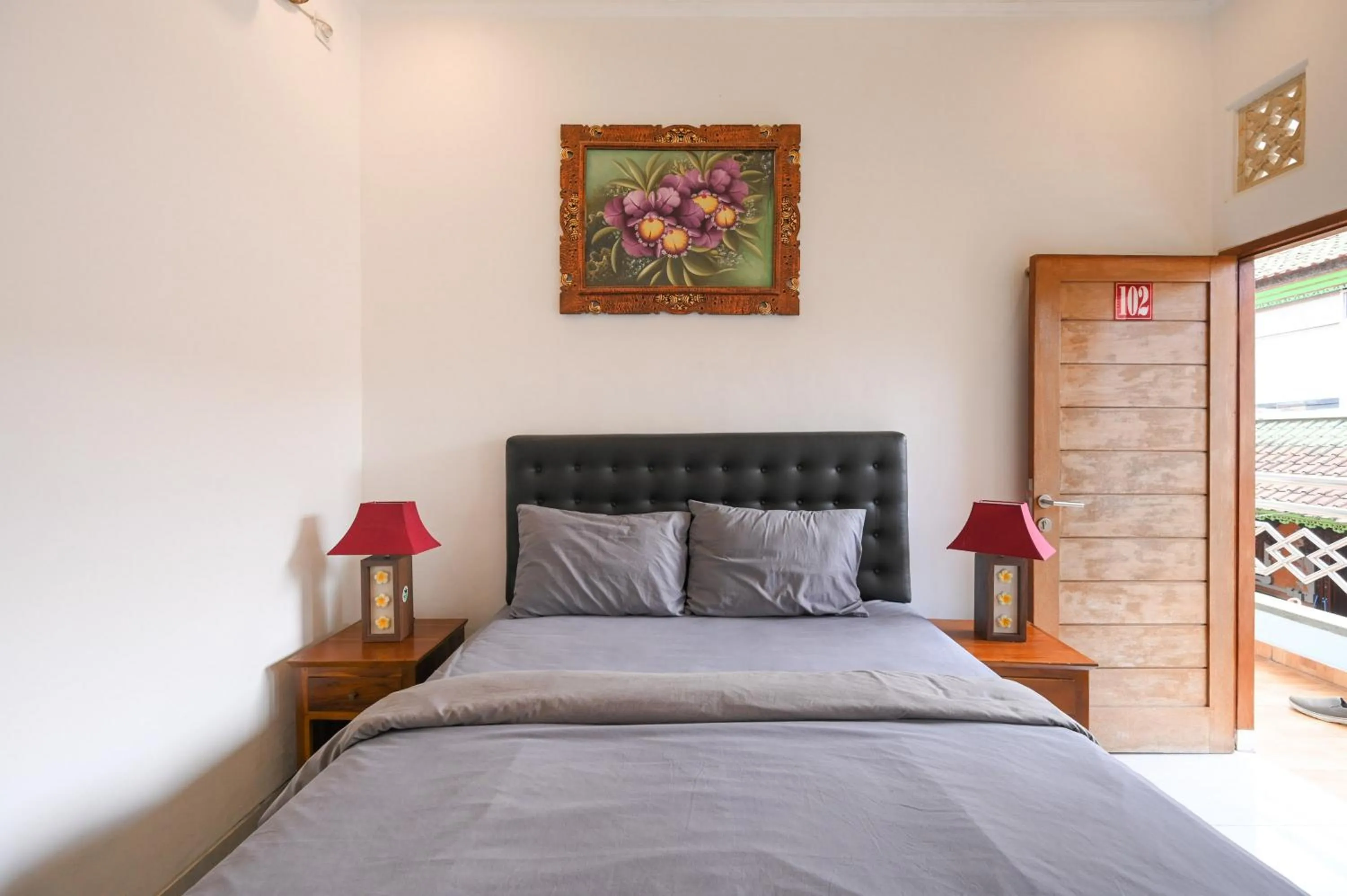 Bedroom, Bed in Ceria Guesthouse Seminyak Mitra RedDoorz