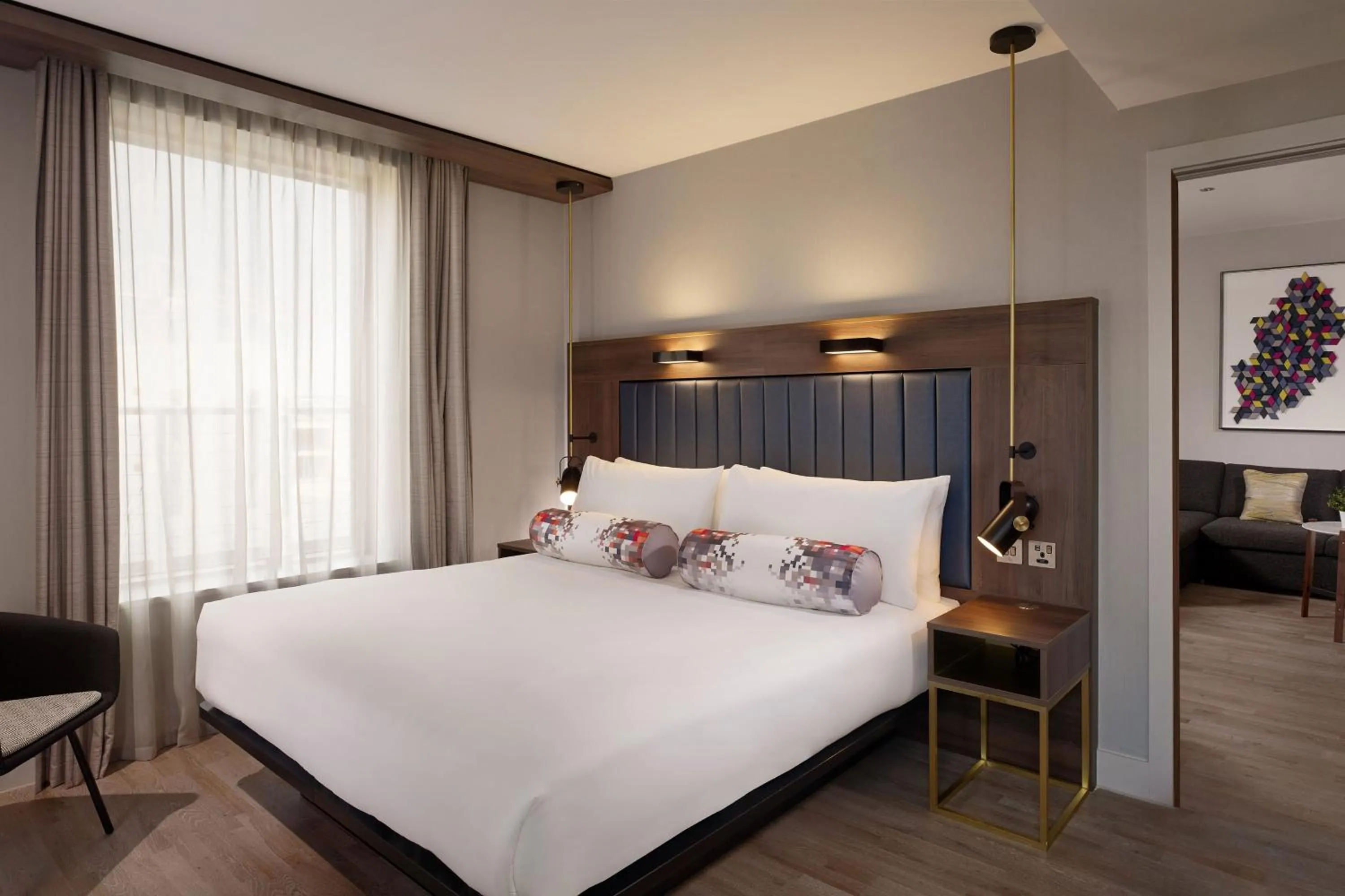 Photo of the whole room, Bed in Aloft Birmingham Eastside