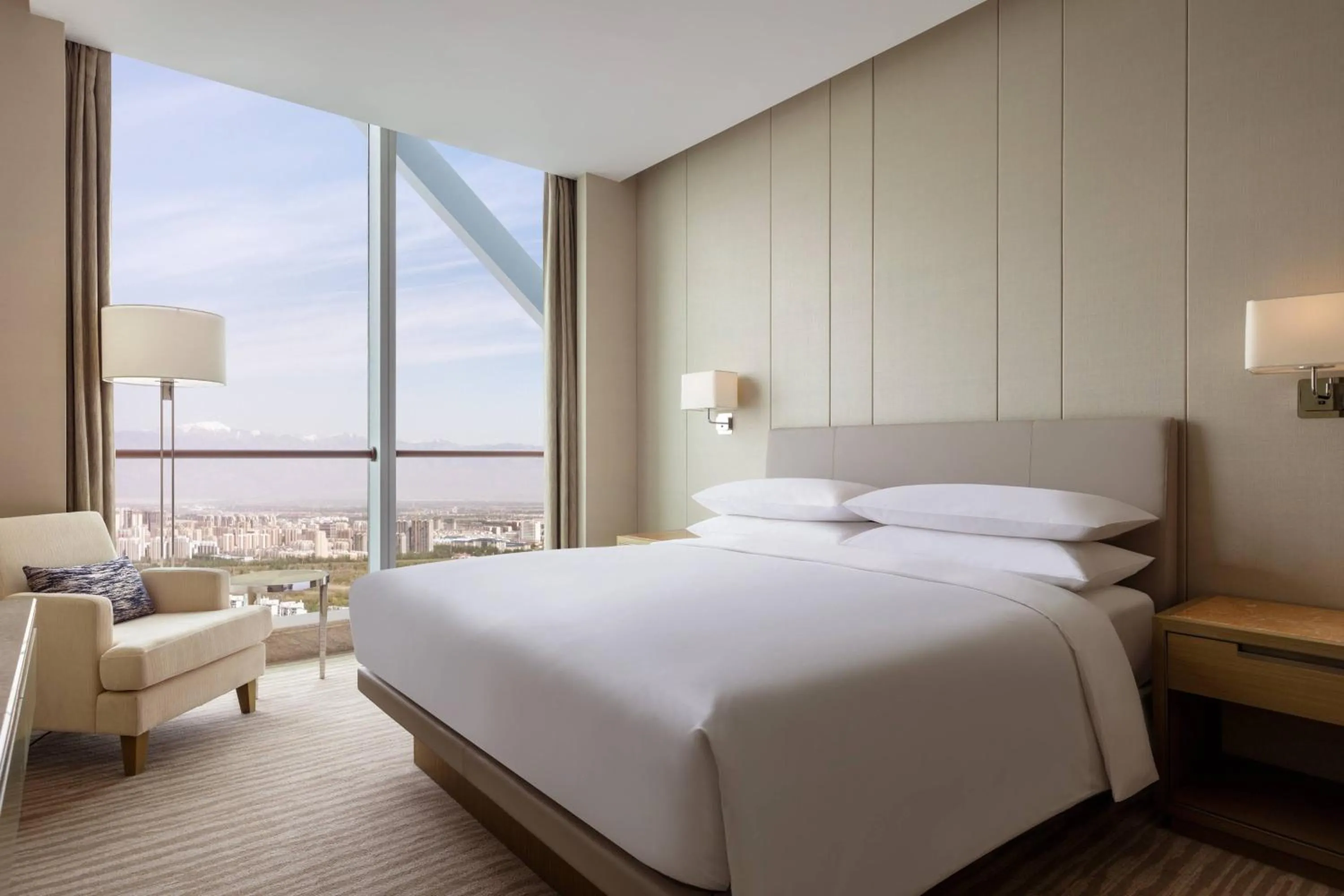 Photo of the whole room, Bed in Courtyard by Marriott Yinchuan