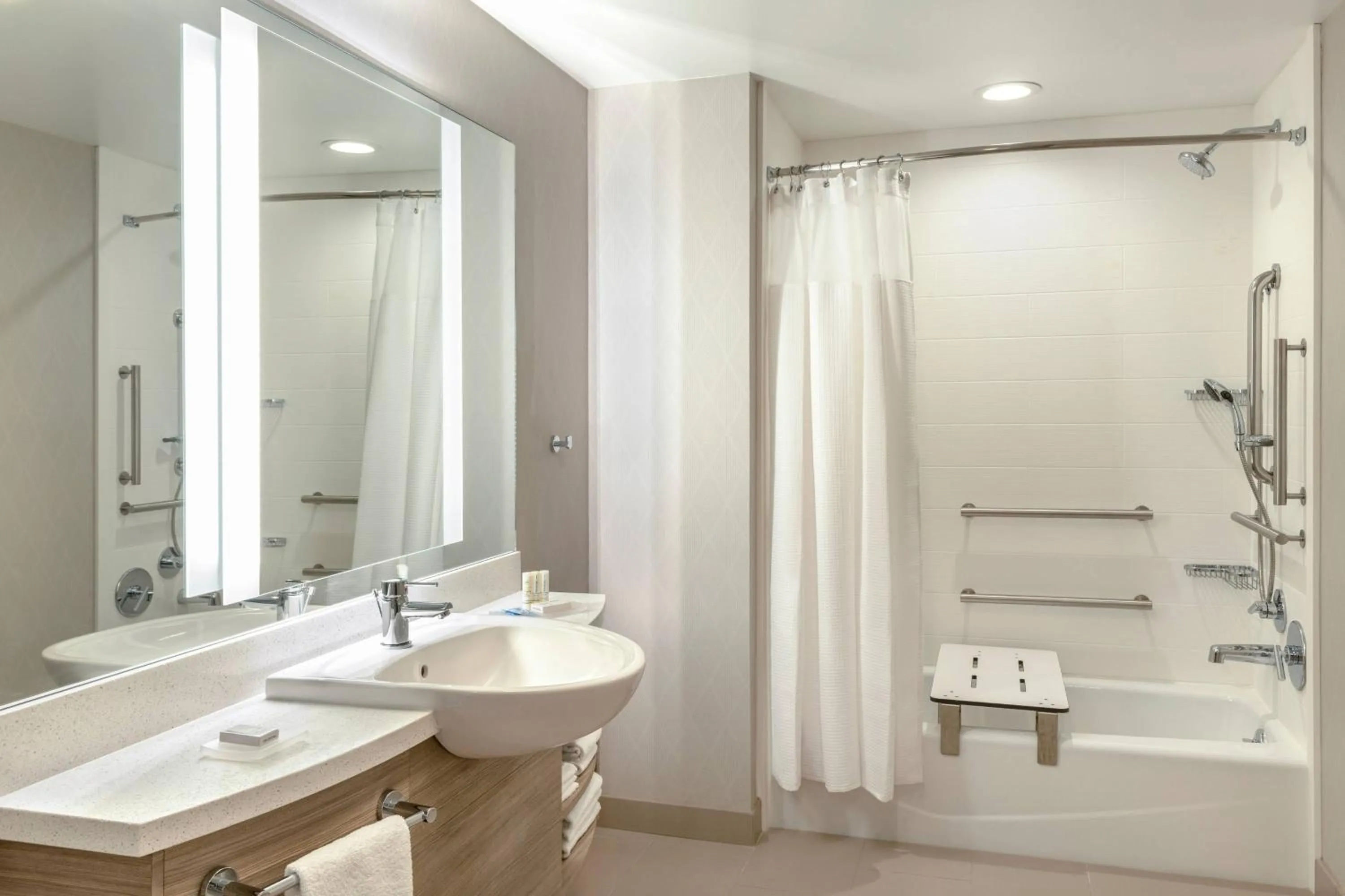 Bathroom in SpringHill Suites by Marriott San Diego Carlsbad