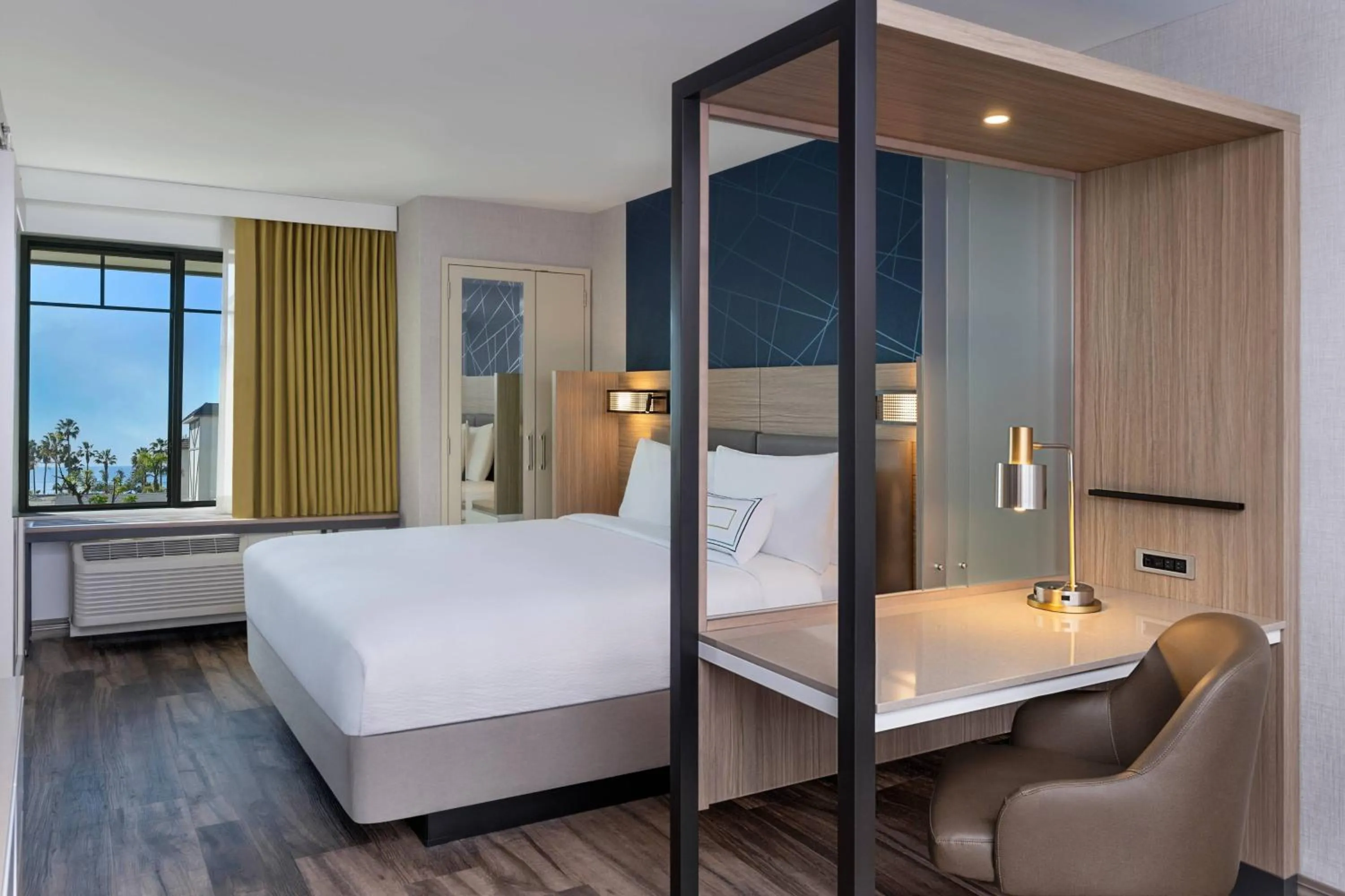 Bedroom, Bed in SpringHill Suites by Marriott San Diego Carlsbad