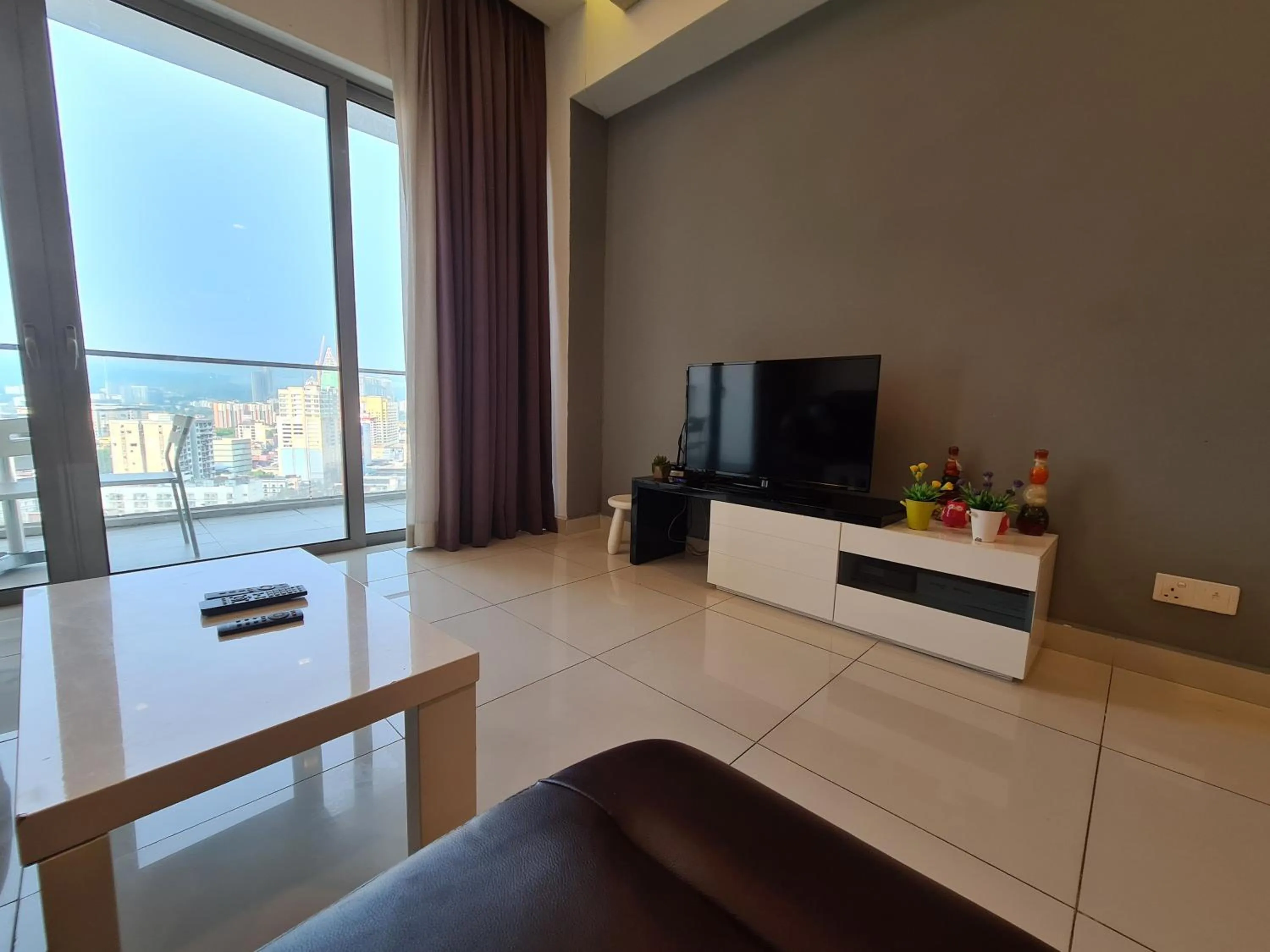 Regalia Residence KLCC View by iLuxHome