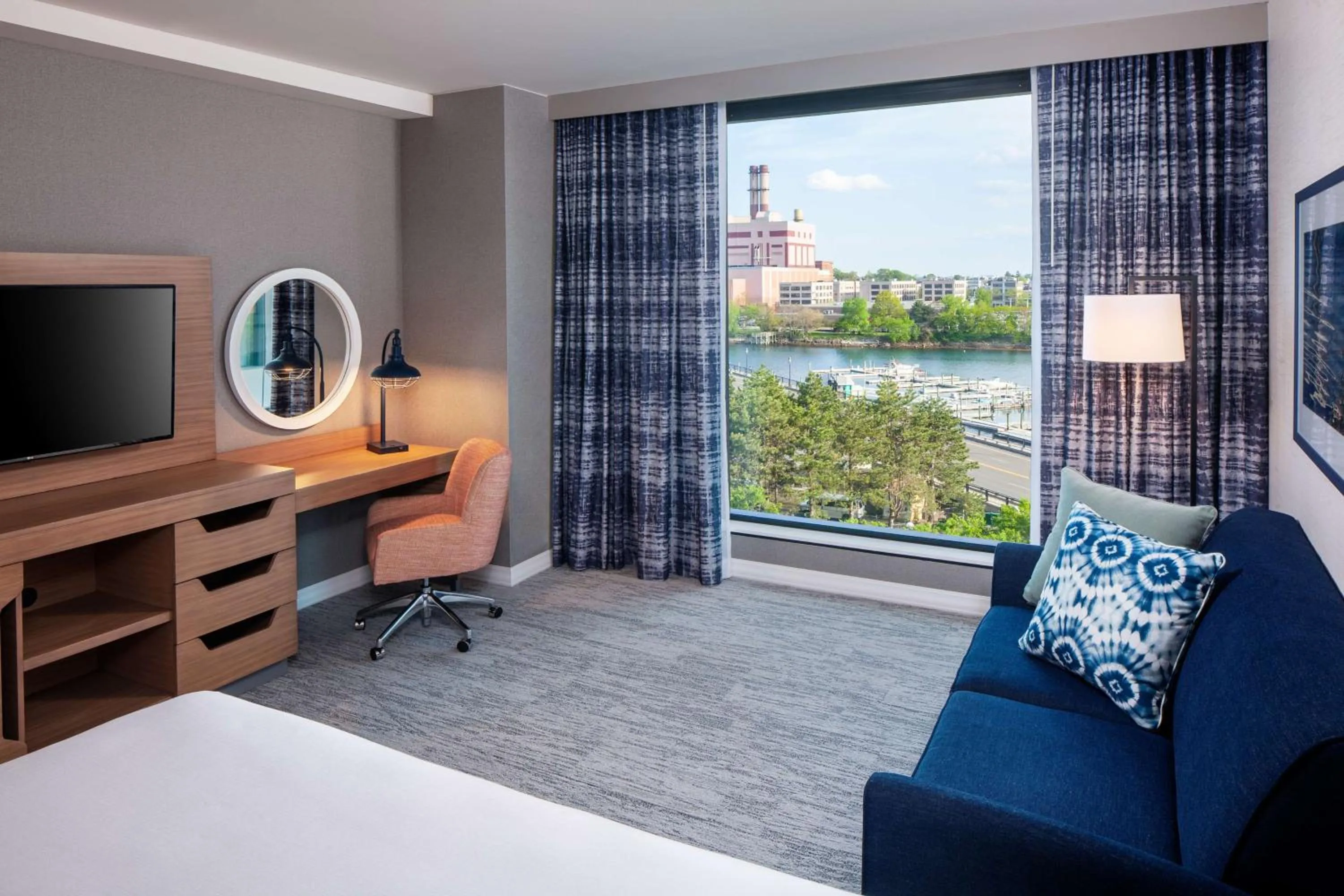 Bedroom in Hampton Inn Boston Seaport District