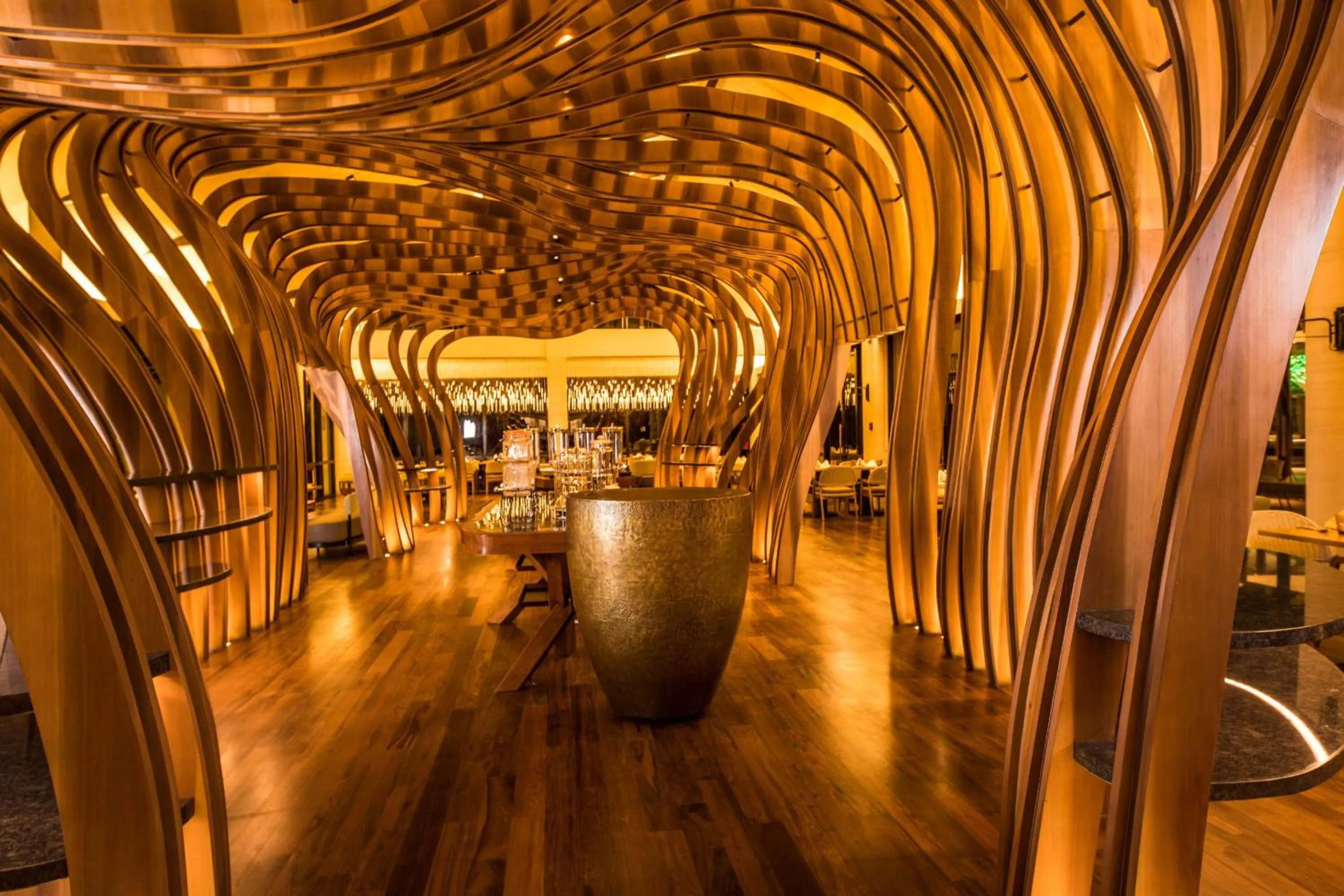 Restaurant/places to eat in DoubleTree by Hilton Weerawila Rajawarna Resort