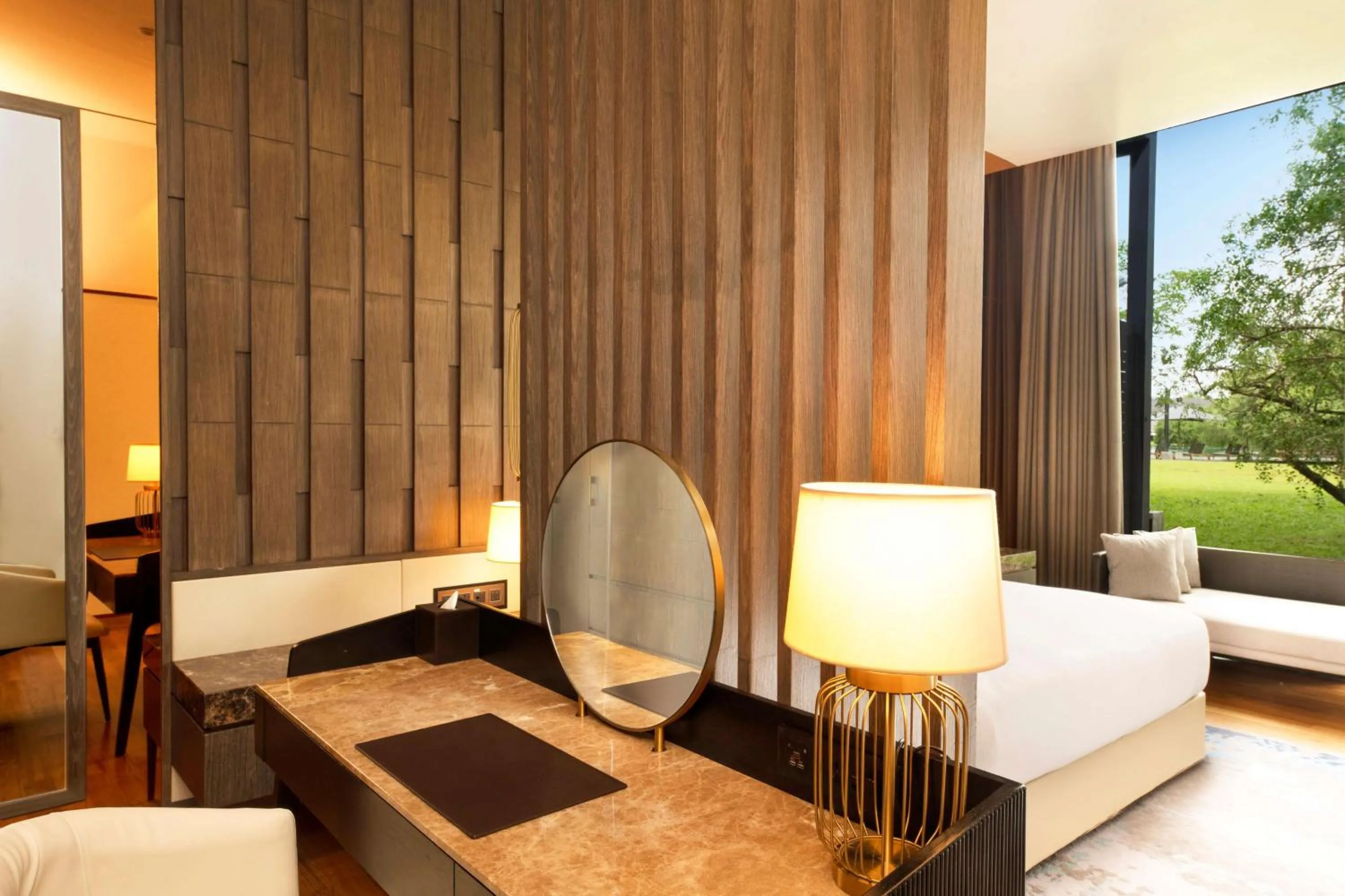 Bedroom in DoubleTree by Hilton Weerawila Rajawarna Resort