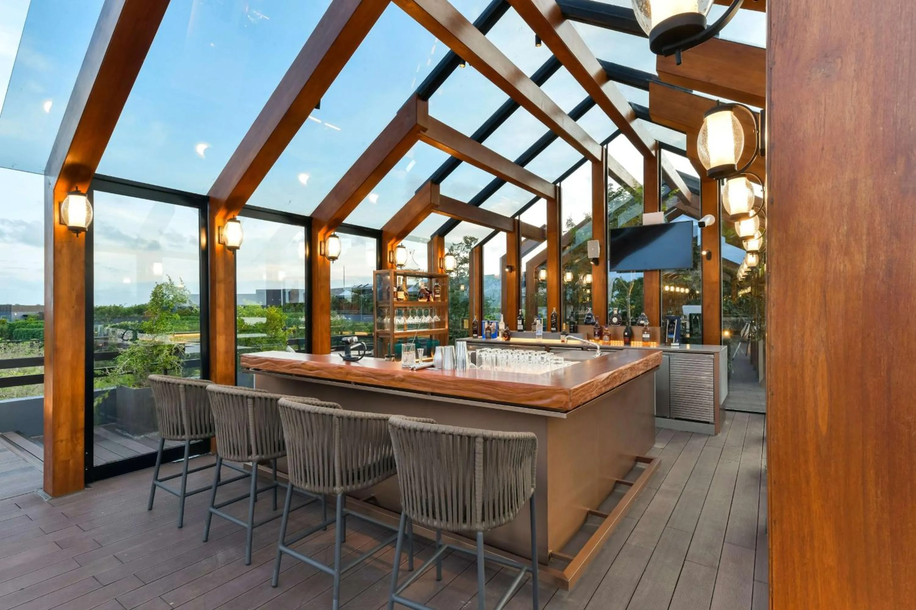 Restaurant/places to eat in DoubleTree by Hilton Weerawila Rajawarna Resort