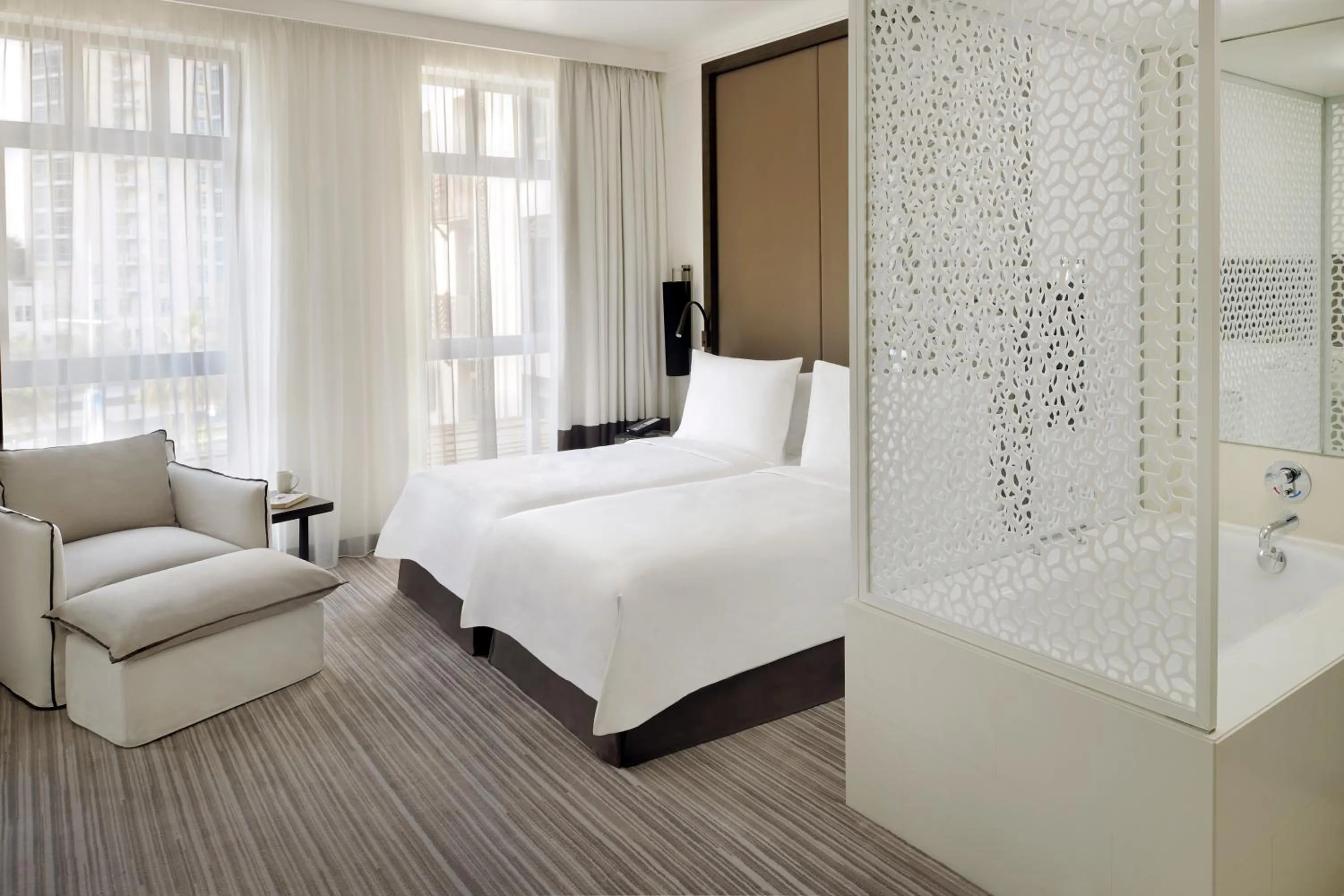 Bedroom, Bed in Hotel Boulevard, Autograph Collection, Downtown Dubai