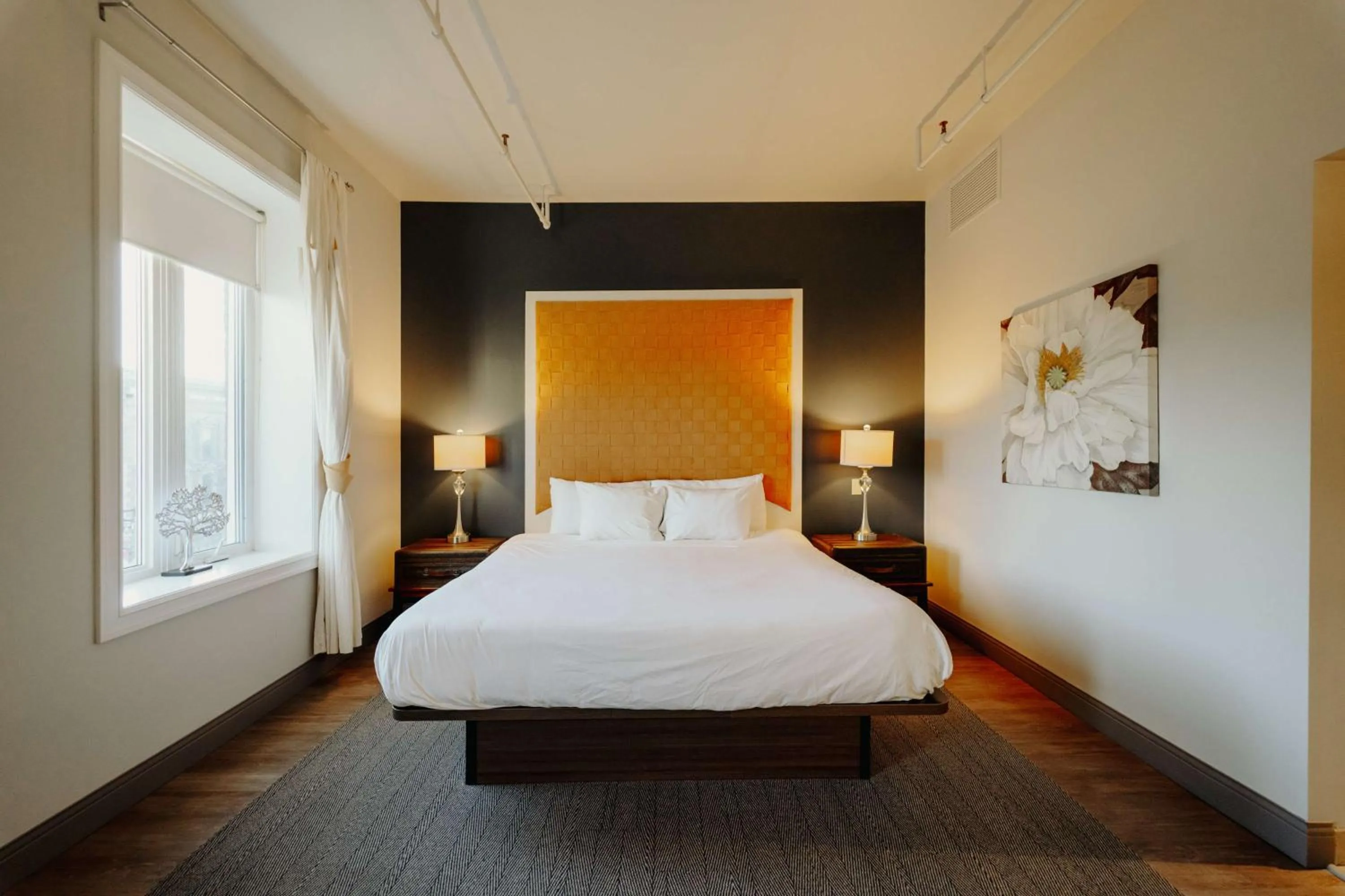 Bedroom, Bed in Mercer Hotel Downtown; BW Premier Collection