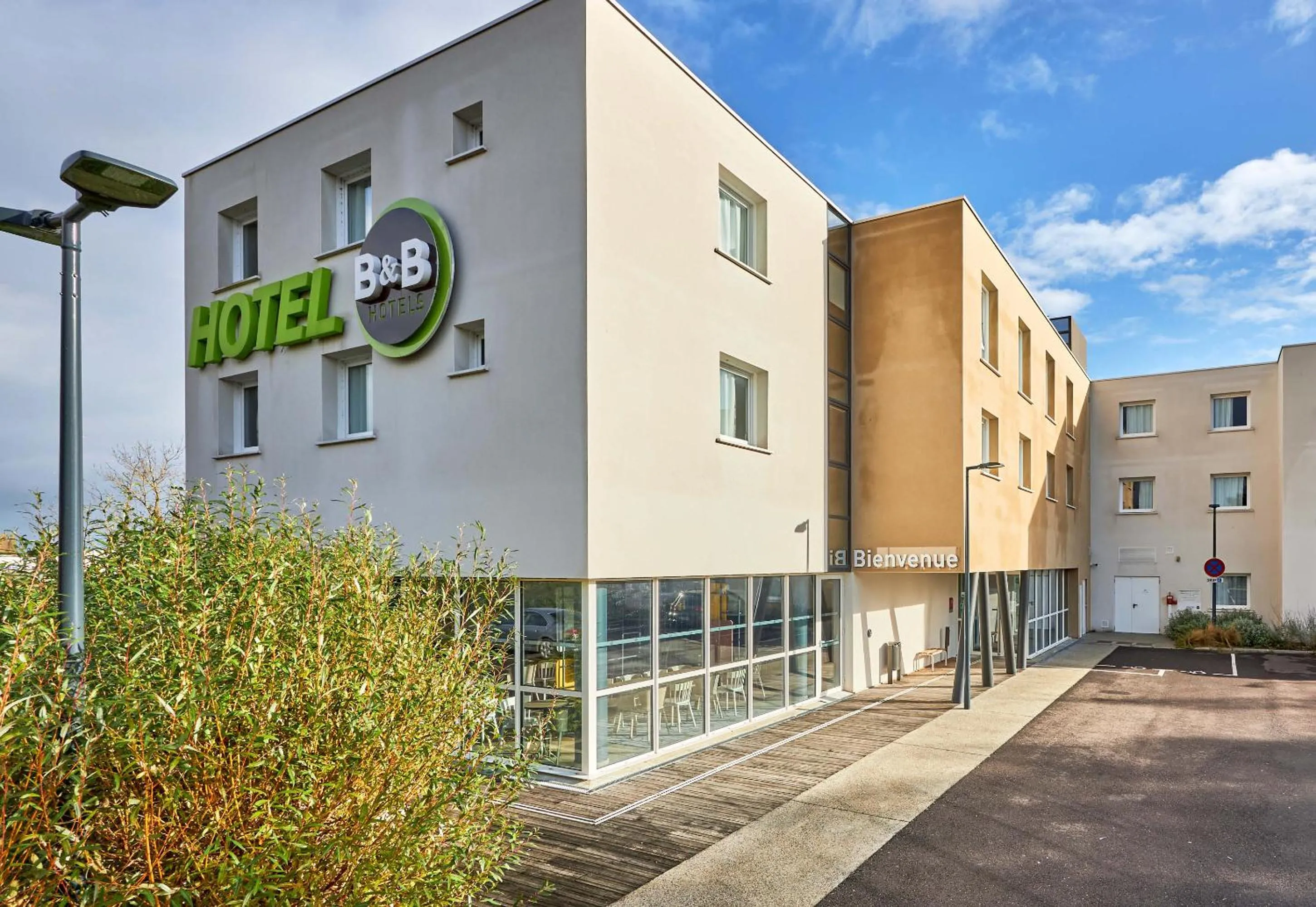 Property building in B&B HOTEL Ouistreham