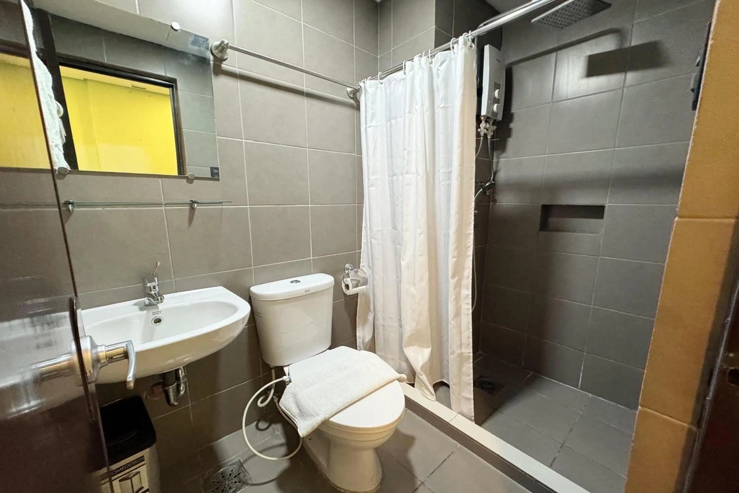 Bathroom in Belltower CSheLi Suites Bantay - Vigan
