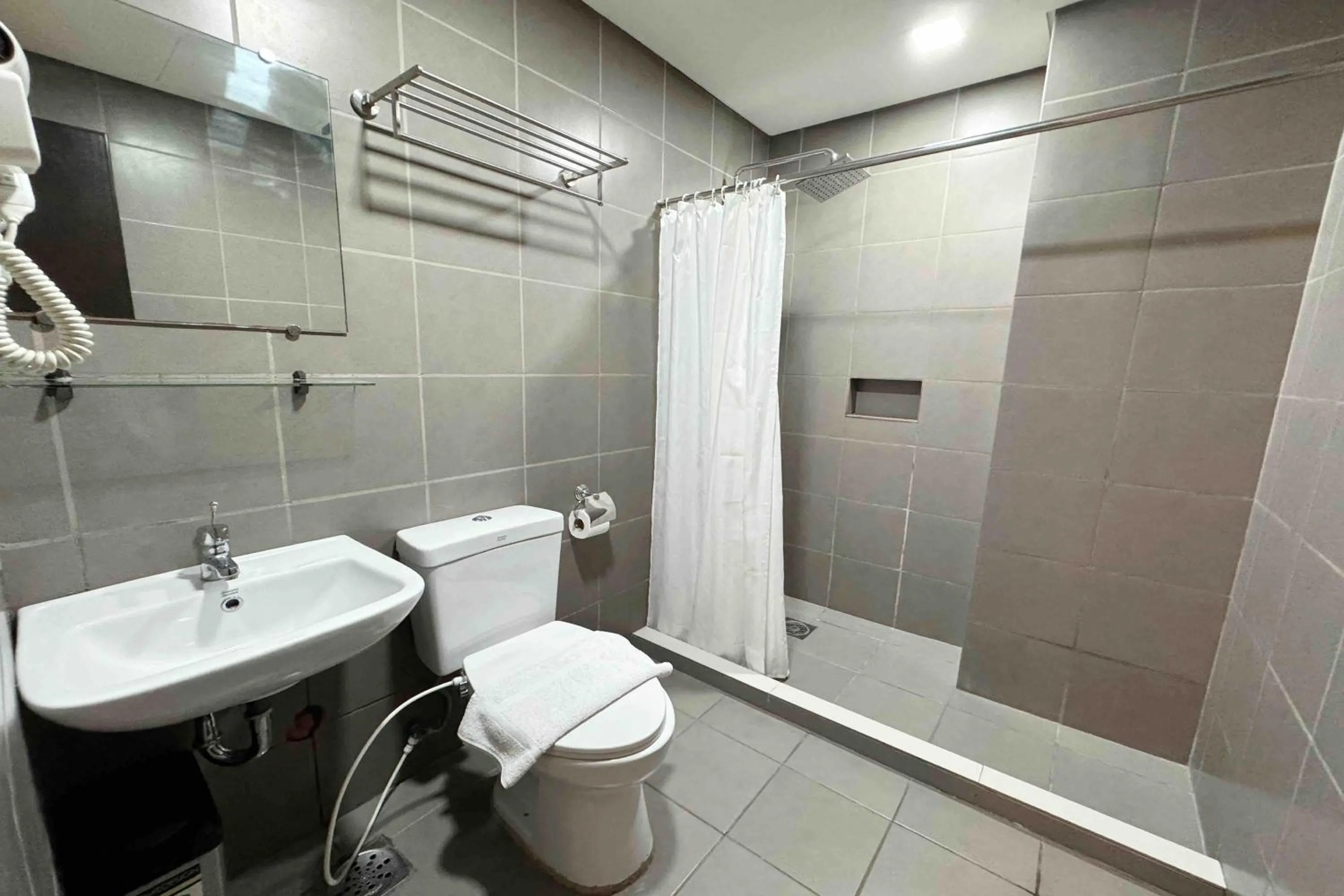 Bathroom in Belltower CSheLi Suites Bantay - Vigan