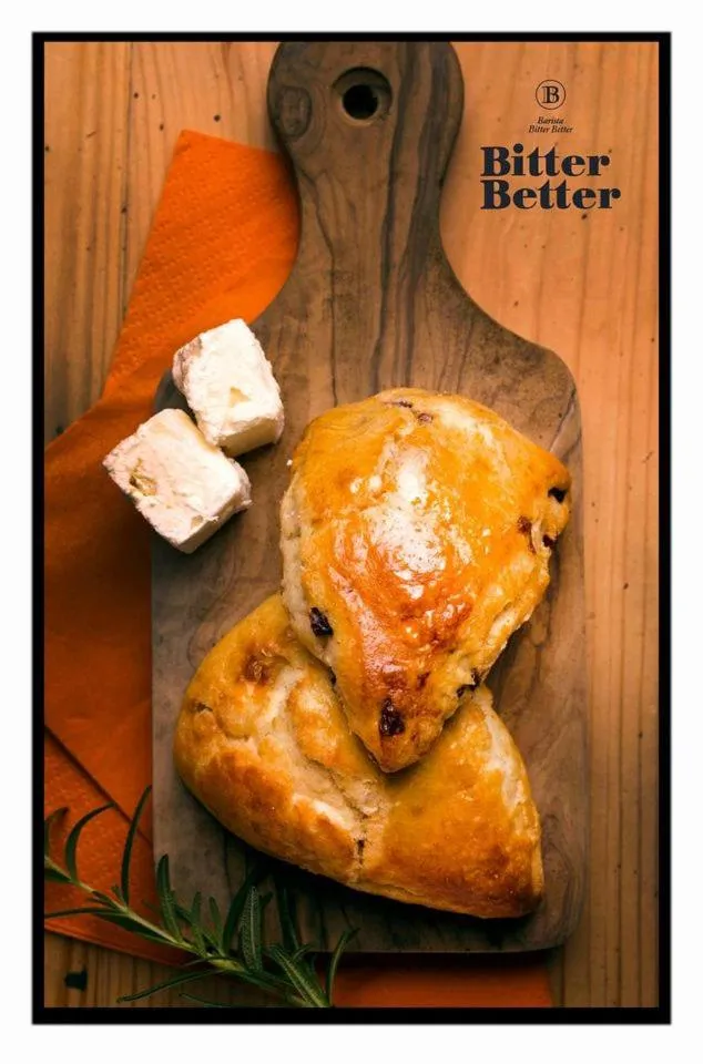 Food and drinks in Lee Place Phatthanakan Condo