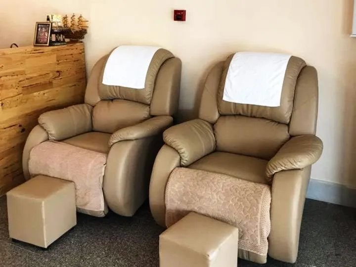 Massage in Lee Place Phatthanakan Condo