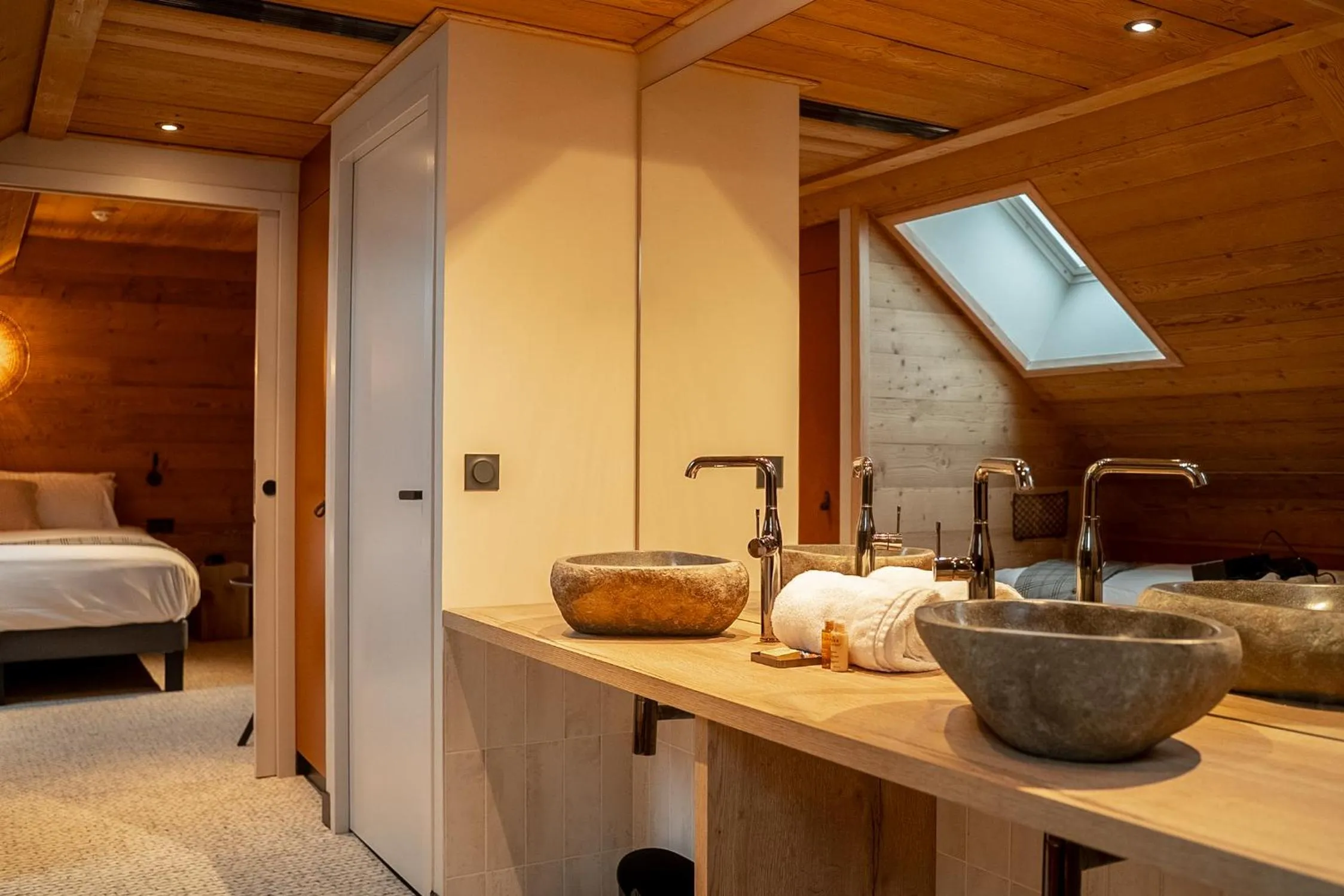 Photo of the whole room, Bed in Mercure Peyragudes Loudenvielle Pyrénées