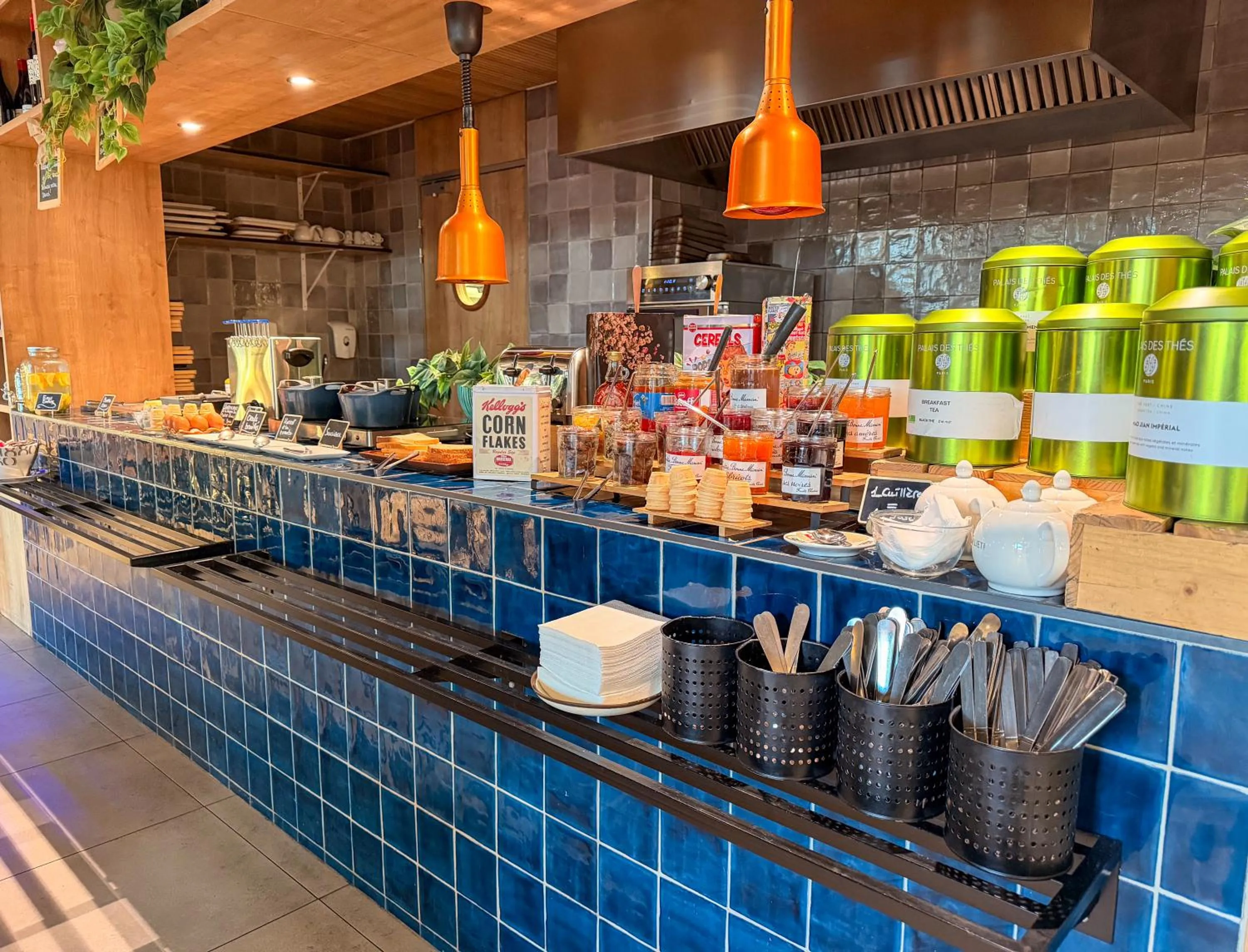 Breakfast in Ibis Lunel Petite Camargue