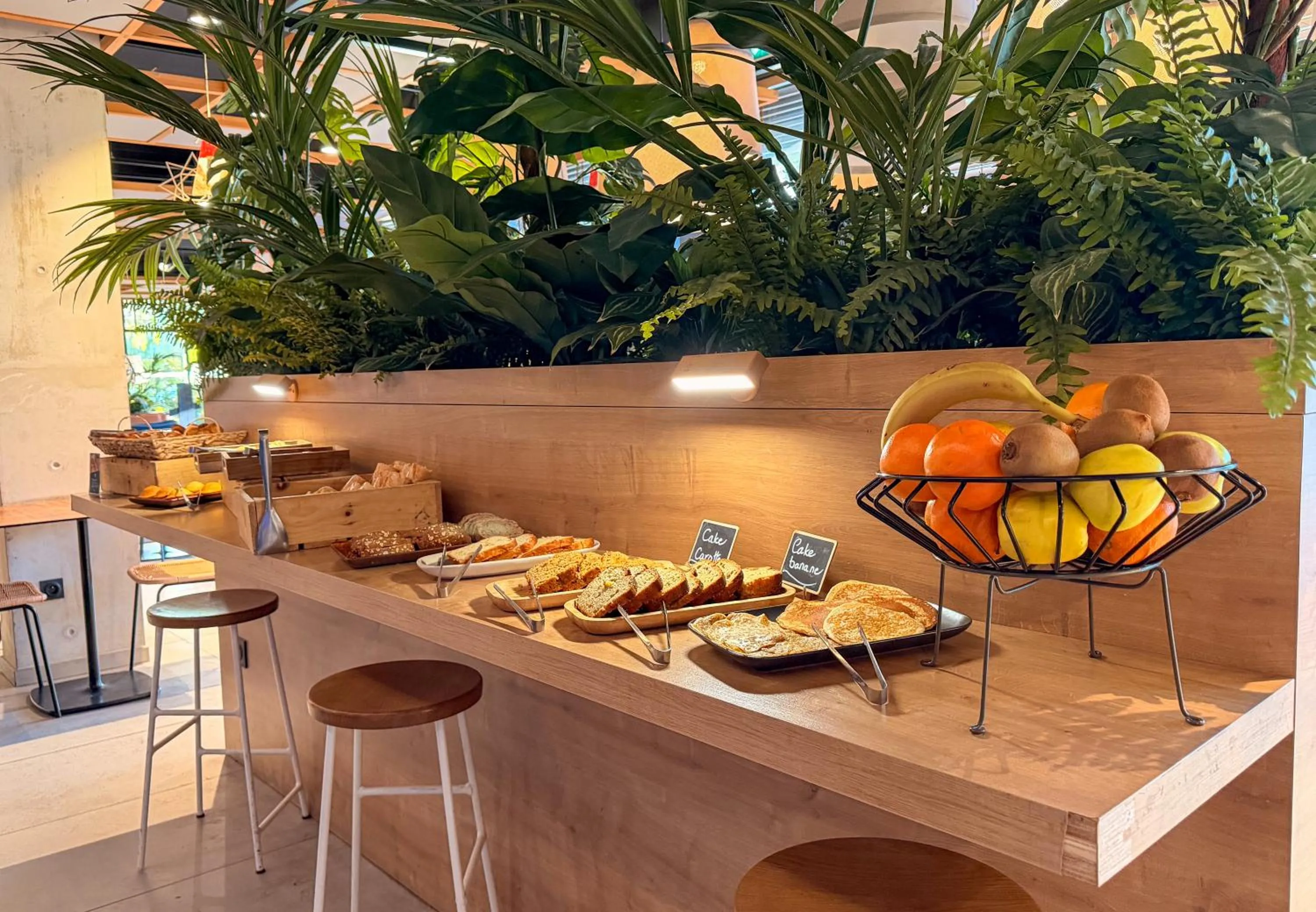 Breakfast in Ibis Lunel Petite Camargue